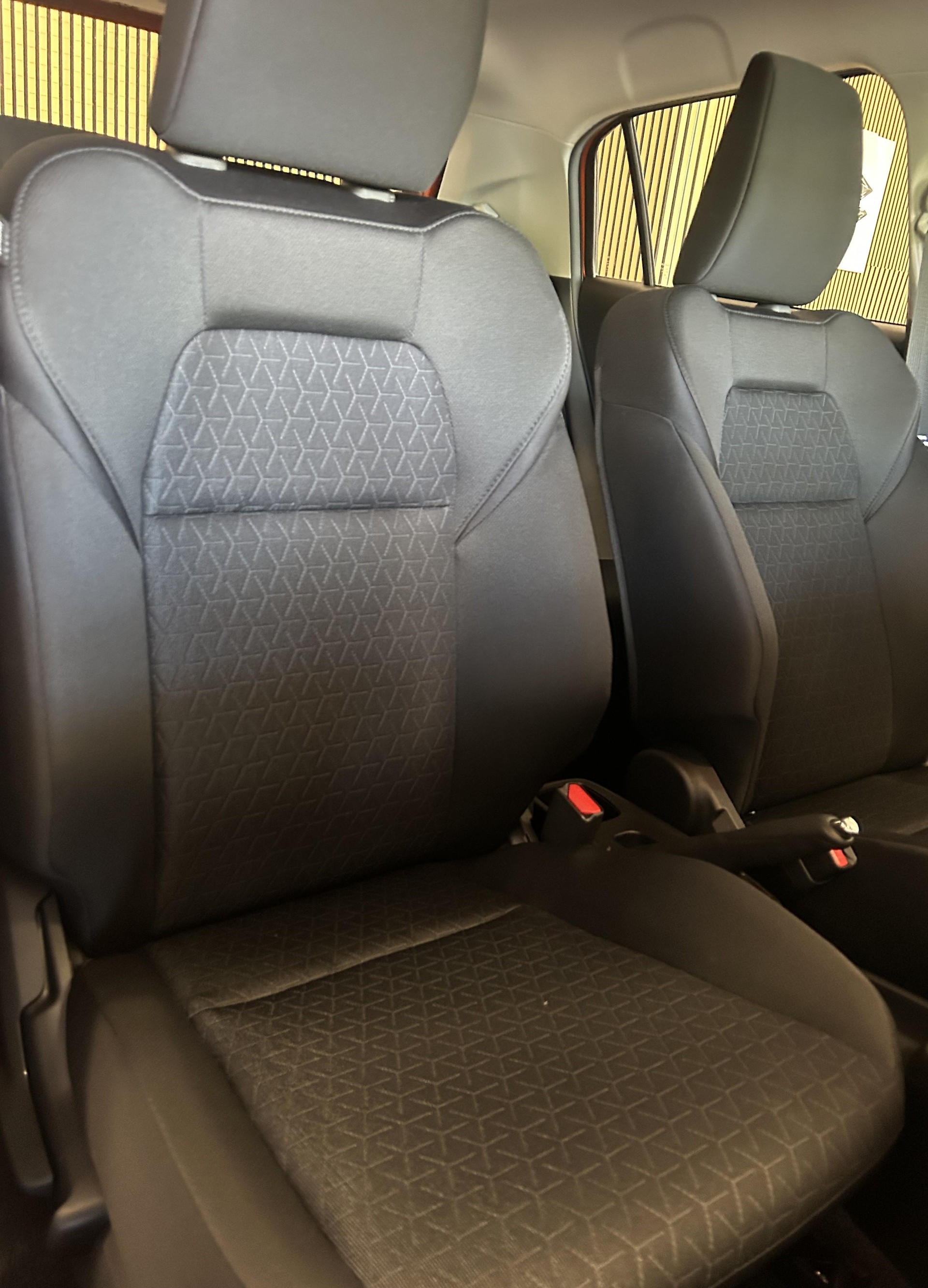 SUZUKI Swift 1.2 Unico Hybrid-image-13