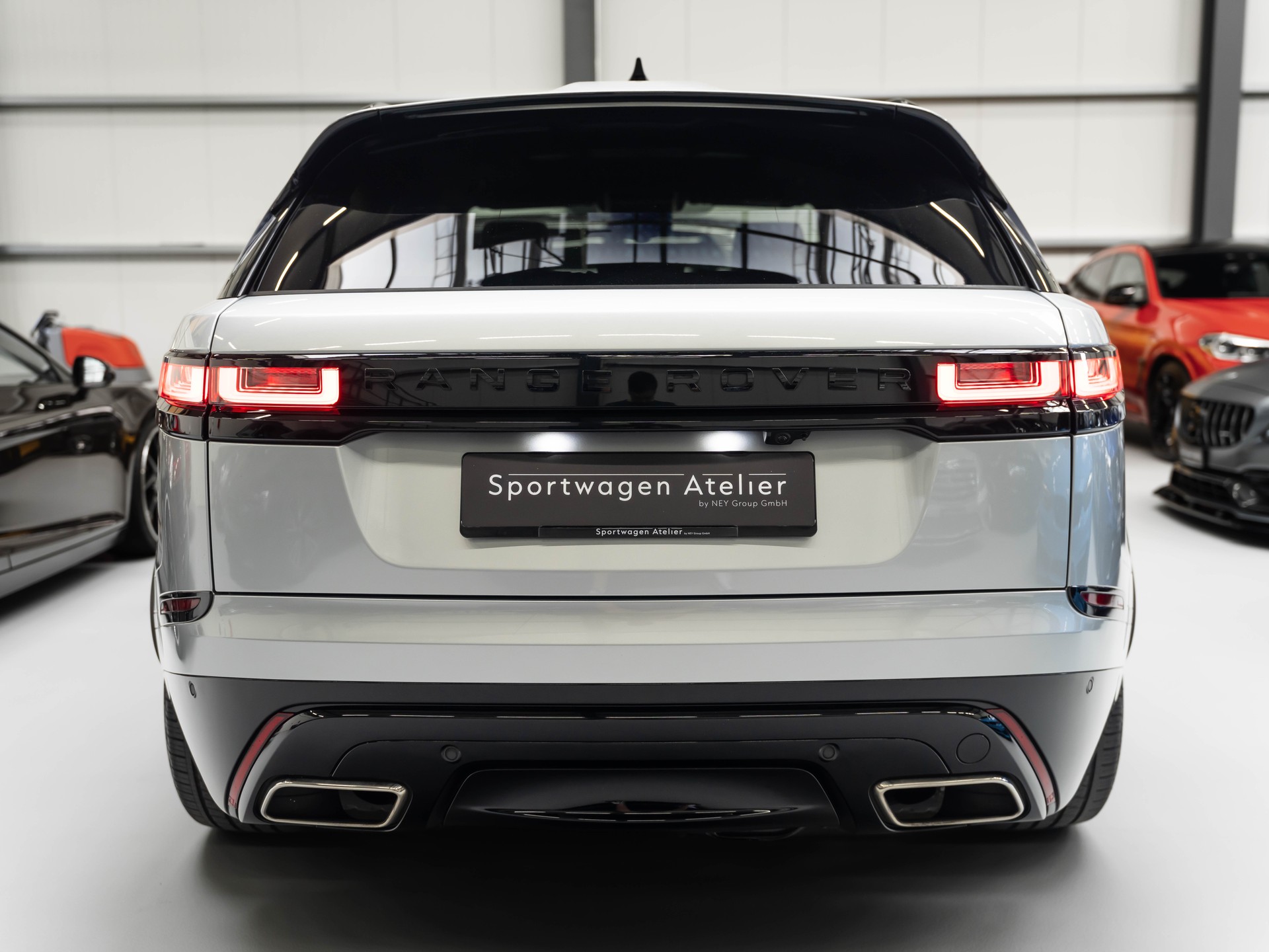 LAND ROVER Range Rover Velar R-Dynamic P 380 HSE Automatic-image-2