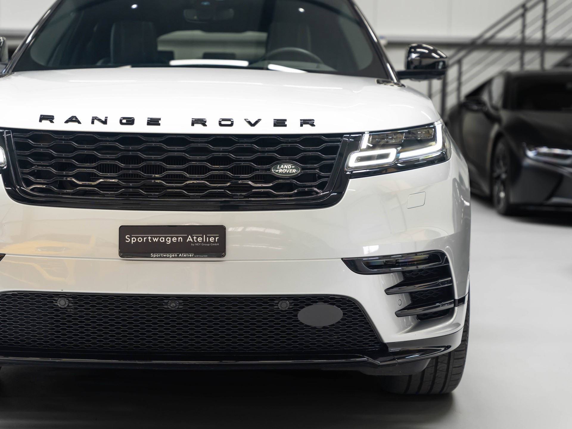 LAND ROVER Range Rover Velar R-Dynamic P 380 HSE Automatic-image-14