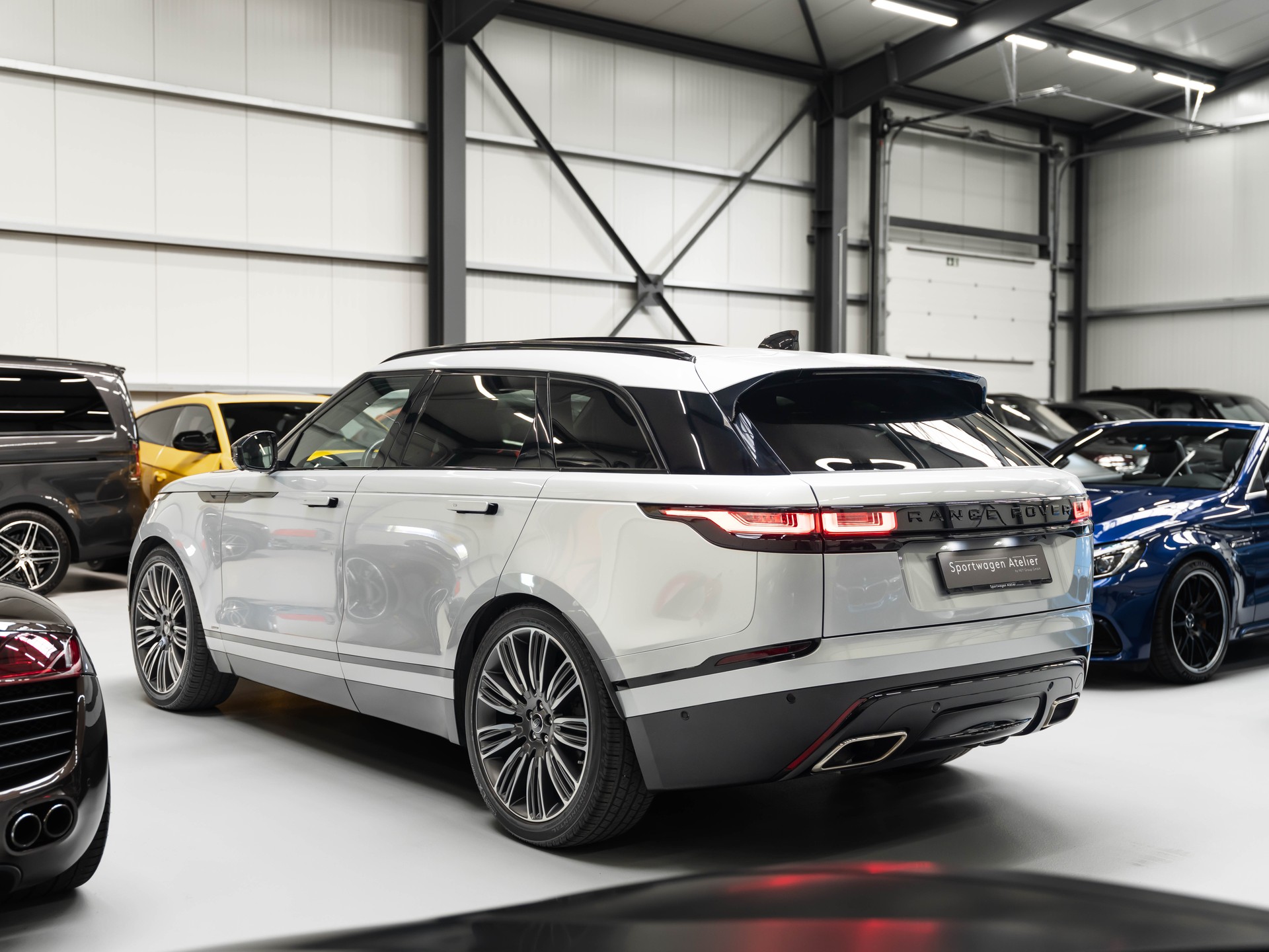 LAND ROVER Range Rover Velar R-Dynamic P 380 HSE Automatic-image-1
