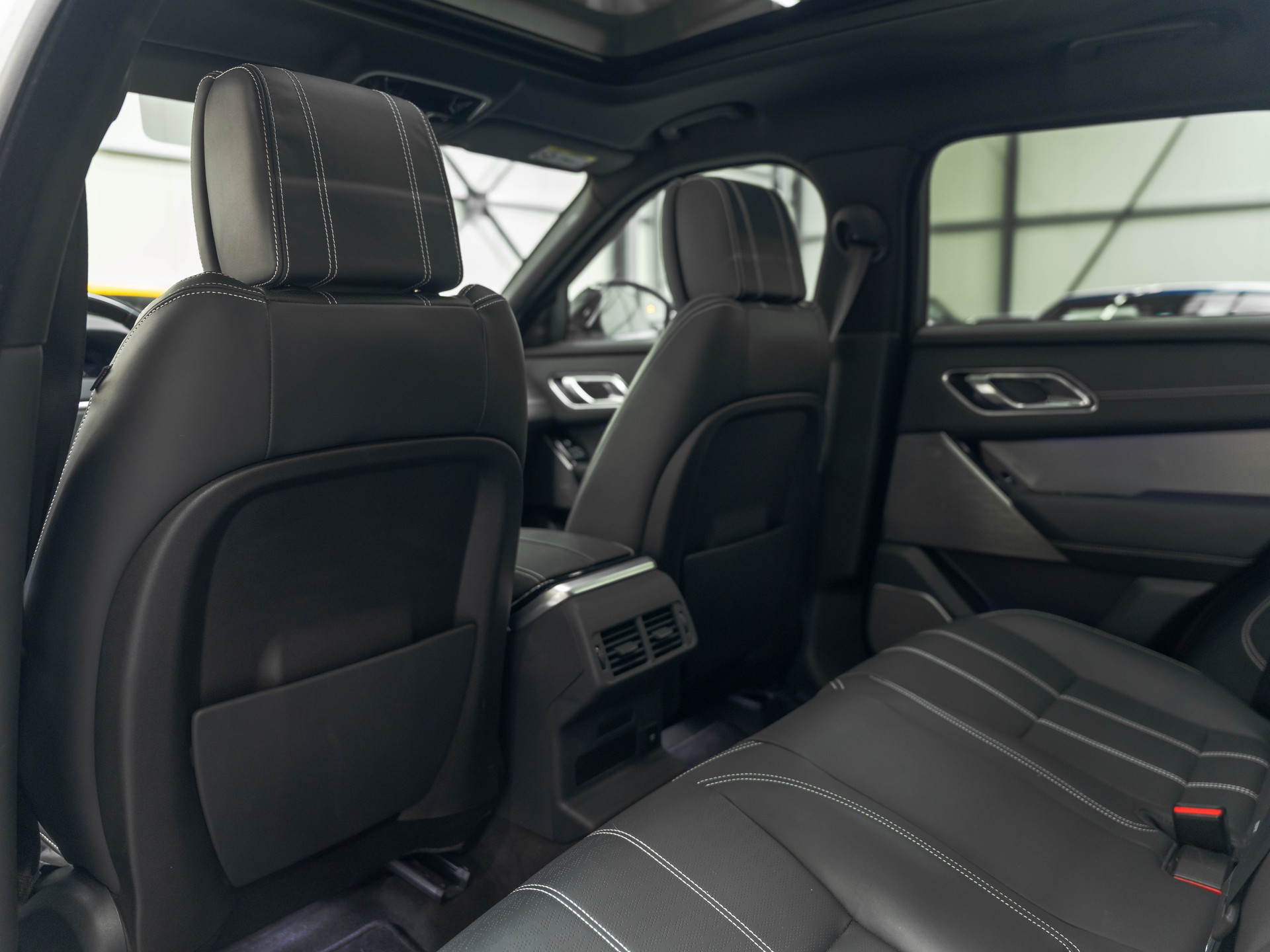 LAND ROVER Range Rover Velar R-Dynamic P 380 HSE Automatic-image-11