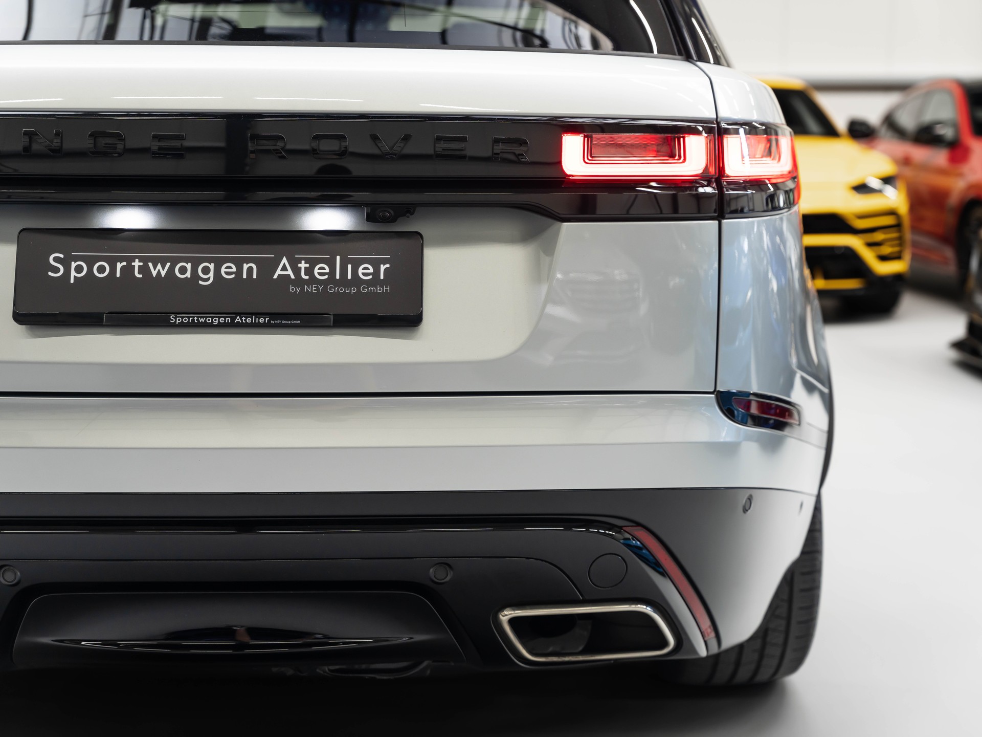 LAND ROVER Range Rover Velar R-Dynamic P 380 HSE Automatic-image-15
