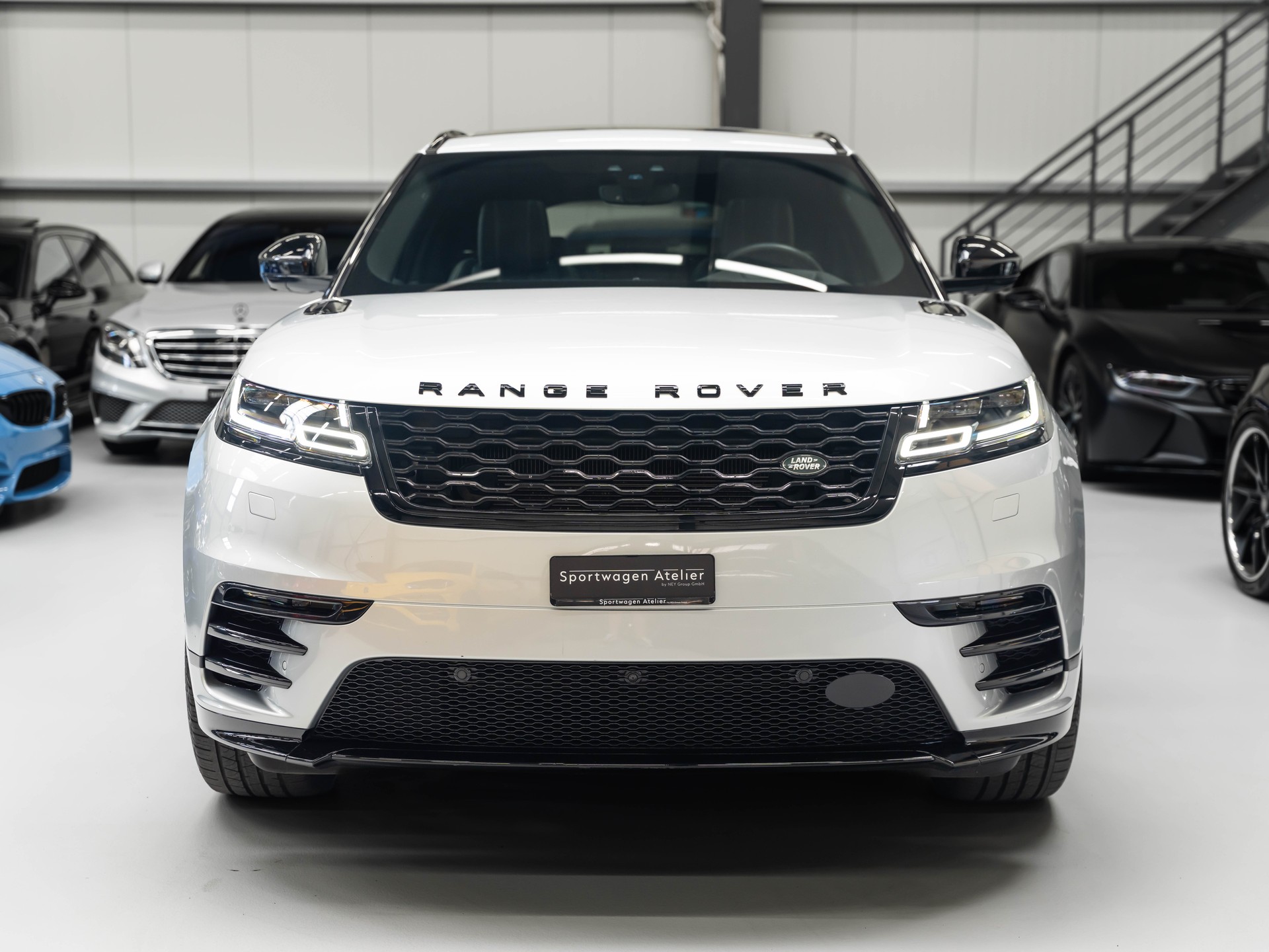 LAND ROVER Range Rover Velar R-Dynamic P 380 HSE Automatic-image-5
