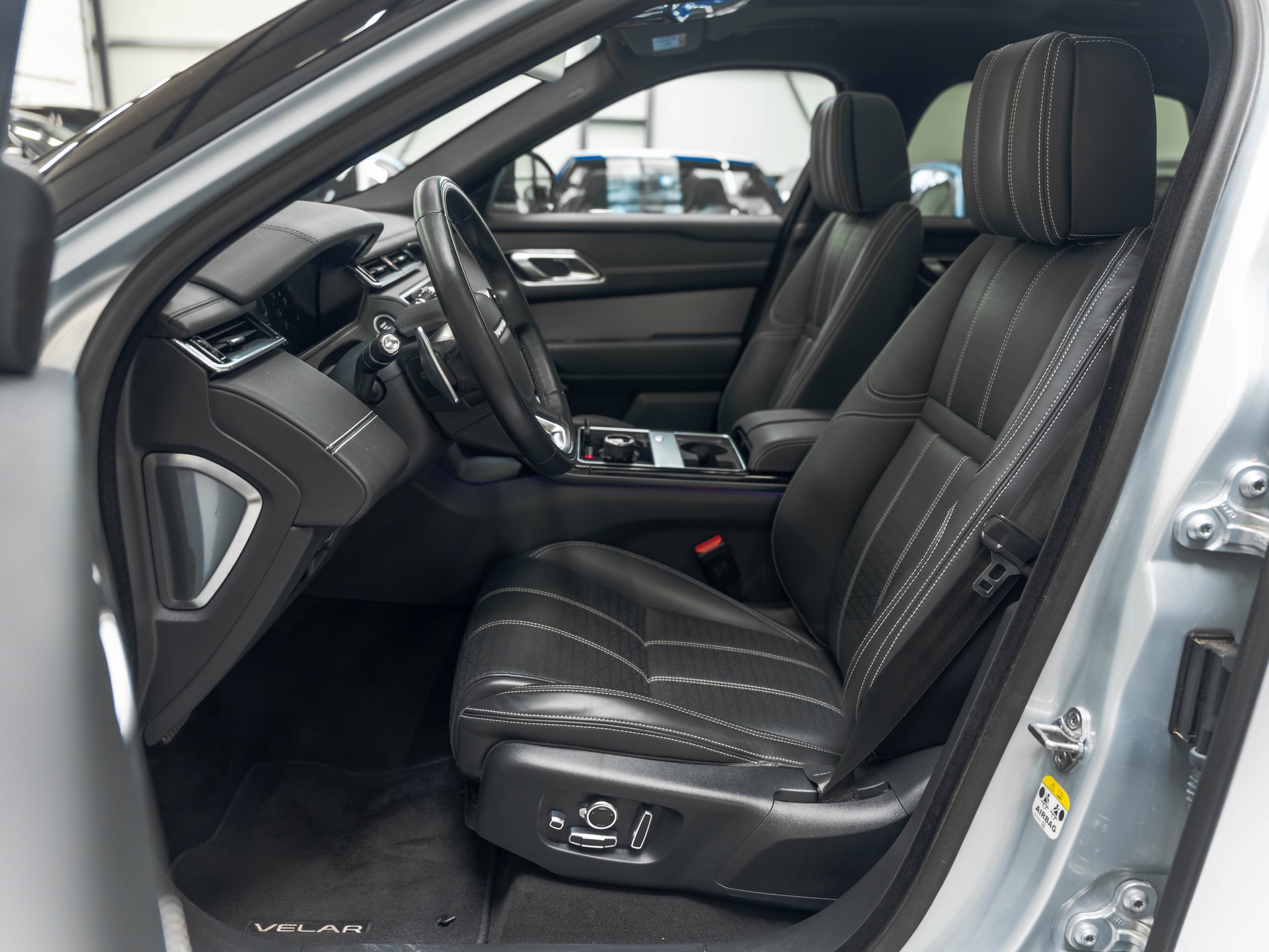 LAND ROVER Range Rover Velar R-Dynamic P 380 HSE Automatic-image-8