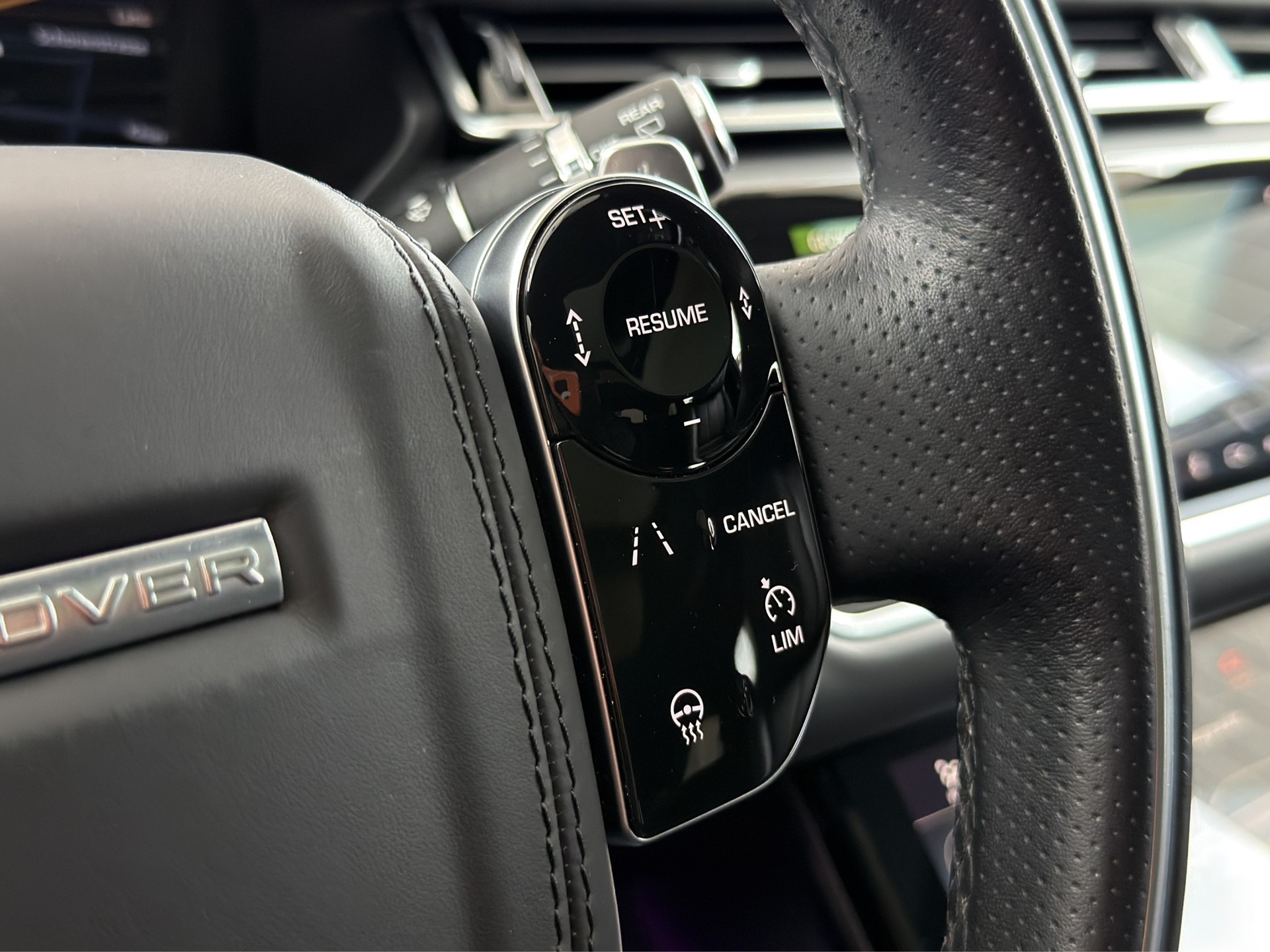LAND ROVER Range Rover Velar R-Dynamic P 380 HSE Automatic-image-15