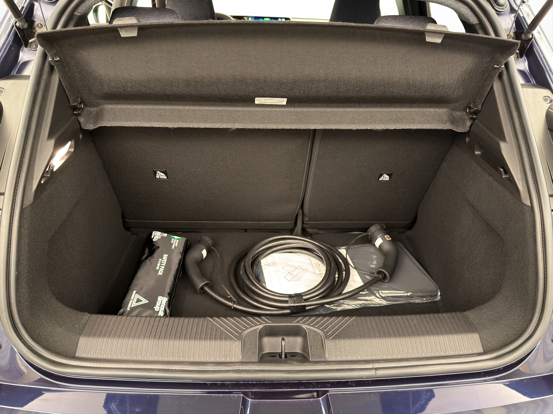 RENAULT R5 E-Tech Comfort Range techno-image-12