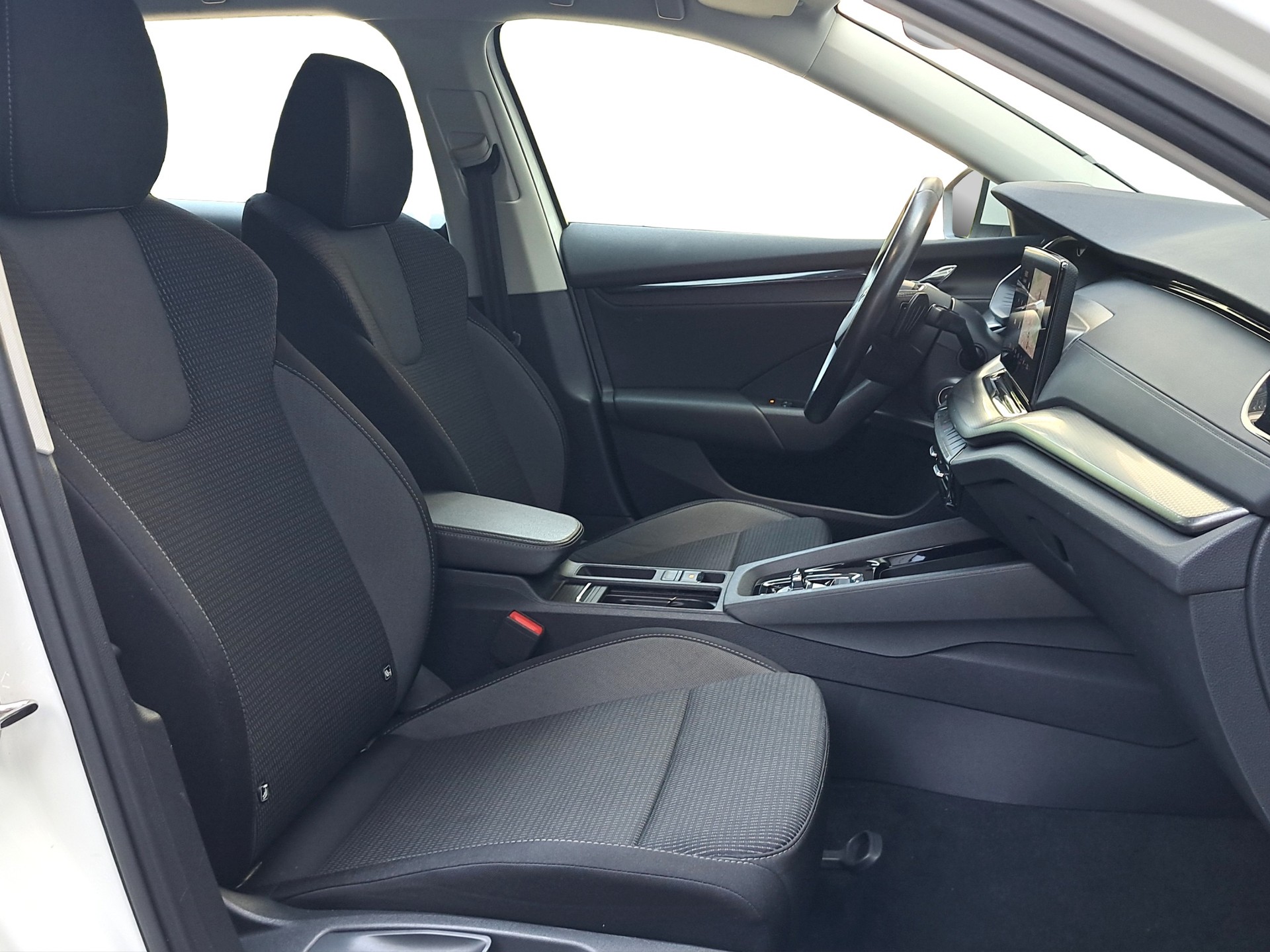 SKODA Octavia Combi 2.0 TDI DSG Ambition 4x4-image-10