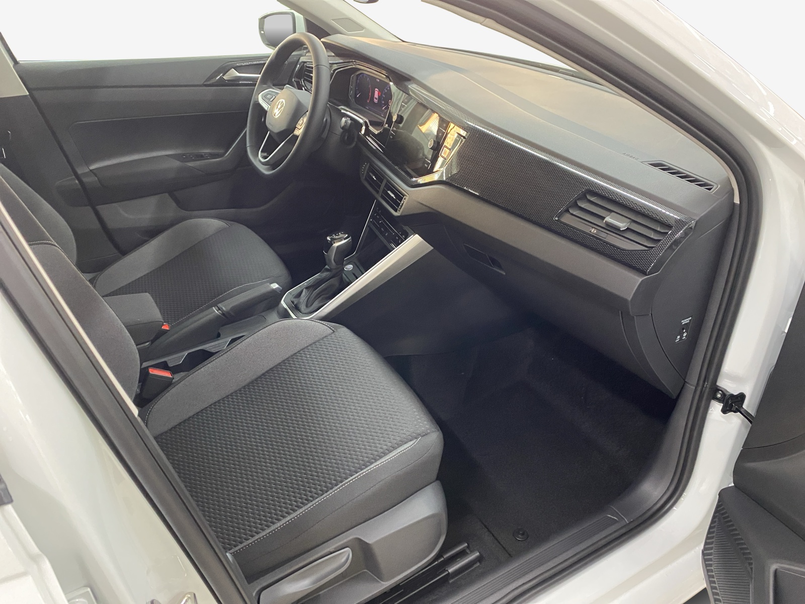 VW Polo 1.0 TSI Life DSG-image-13