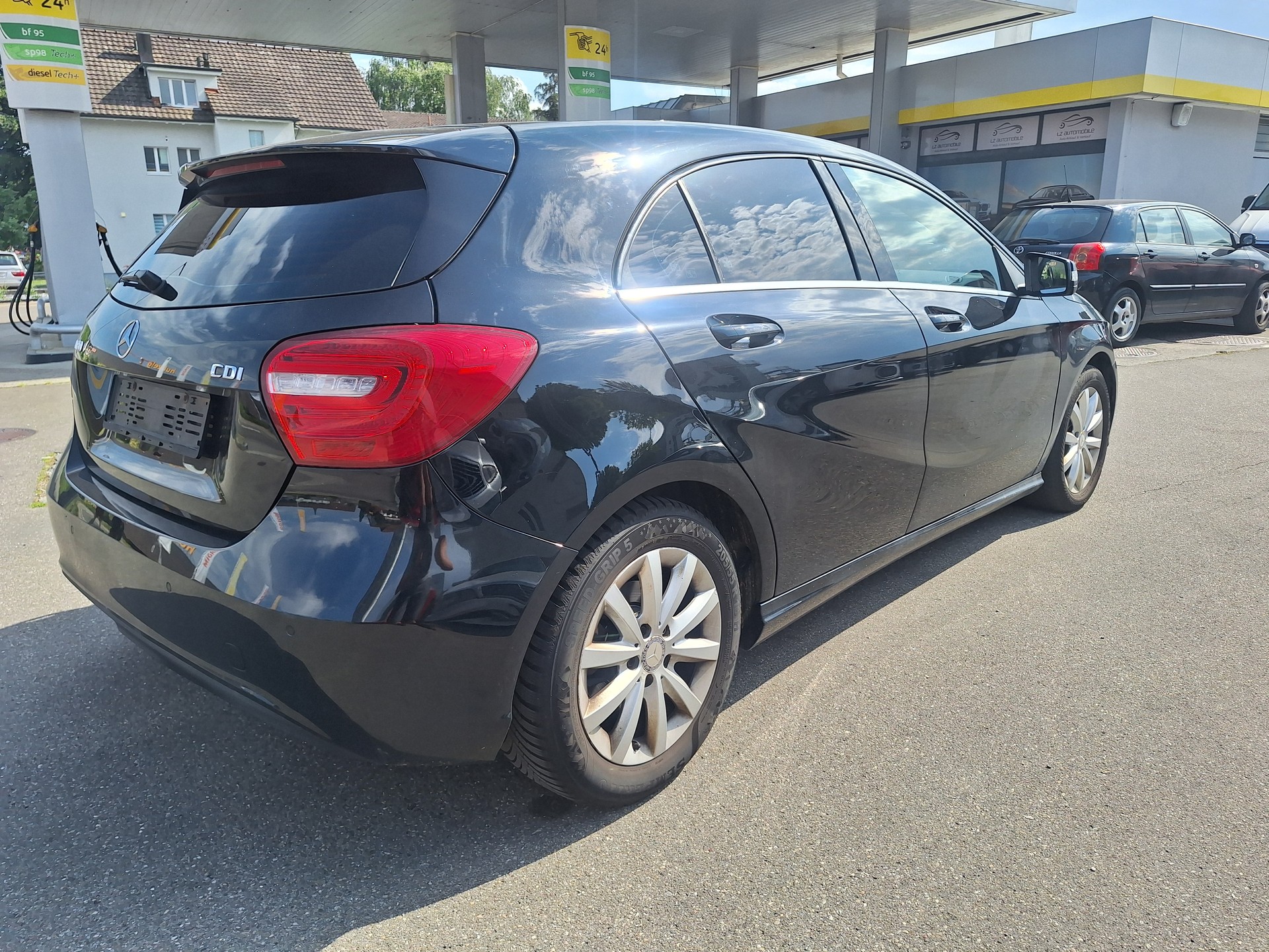 MERCEDES-BENZ A 180 CDI-image-4