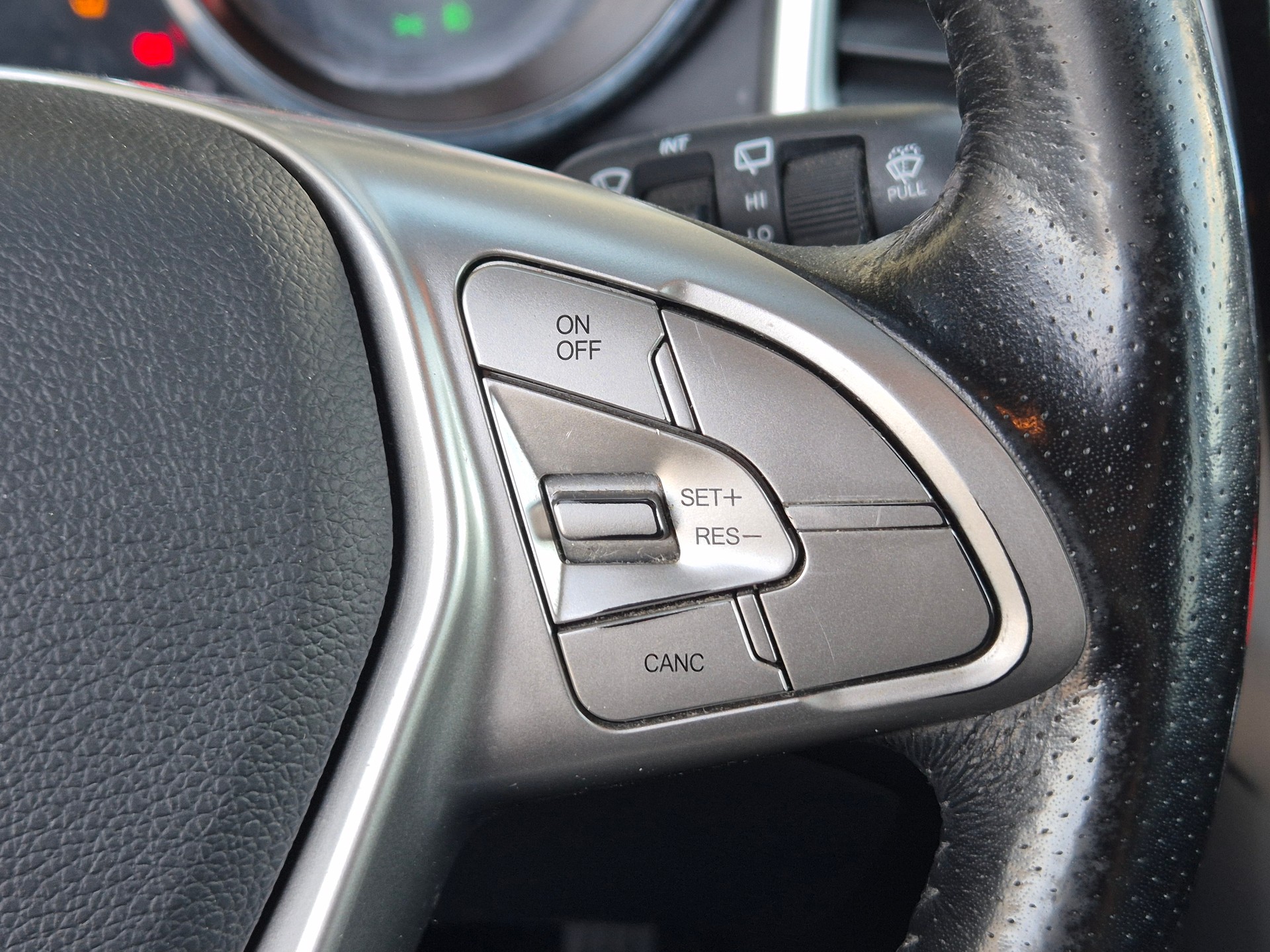 KGM-SsangYong Tivoli 1.6 e-XGi Sapphire 4WD Automatic-image-21