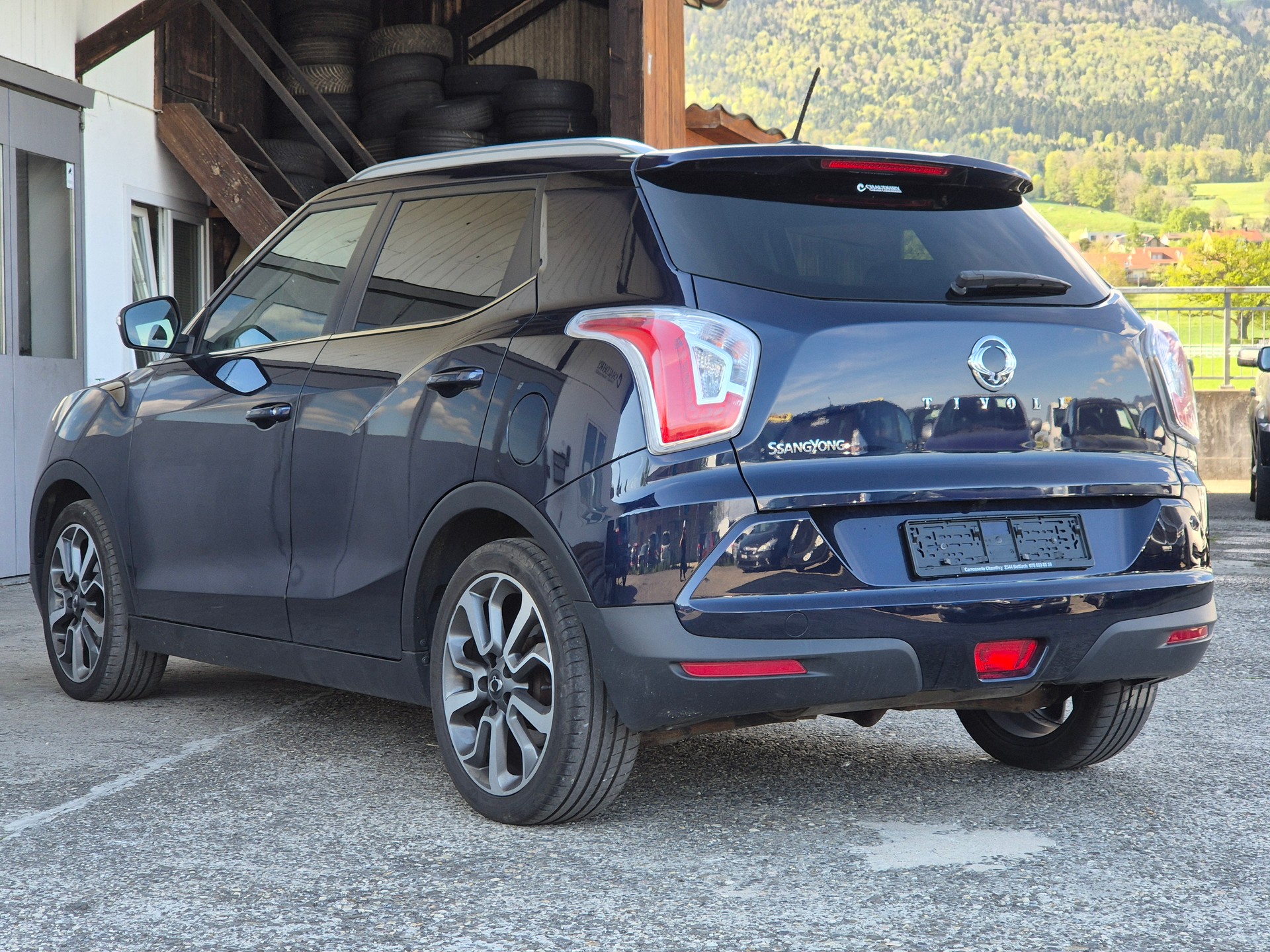 KGM-SsangYong Tivoli 1.6 e-XGi Sapphire 4WD Automatic-image-8