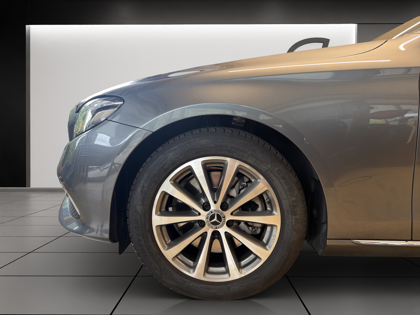 Image MERCEDES-BENZ E-200 E 200 Avantgarde 4Matic