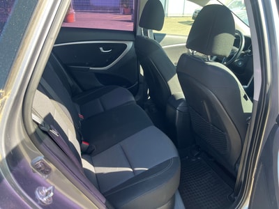 HYUNDAI i30 Wagon 1.6 GDI Premium-image-10