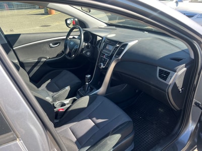 HYUNDAI i30 Wagon 1.6 GDI Premium-image-7