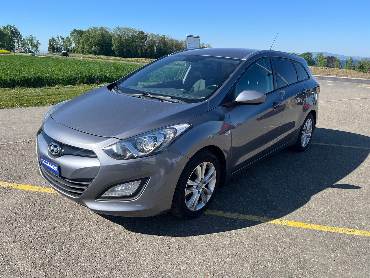HYUNDAI i30 Wagon 1.6 GDI Premium-image-2