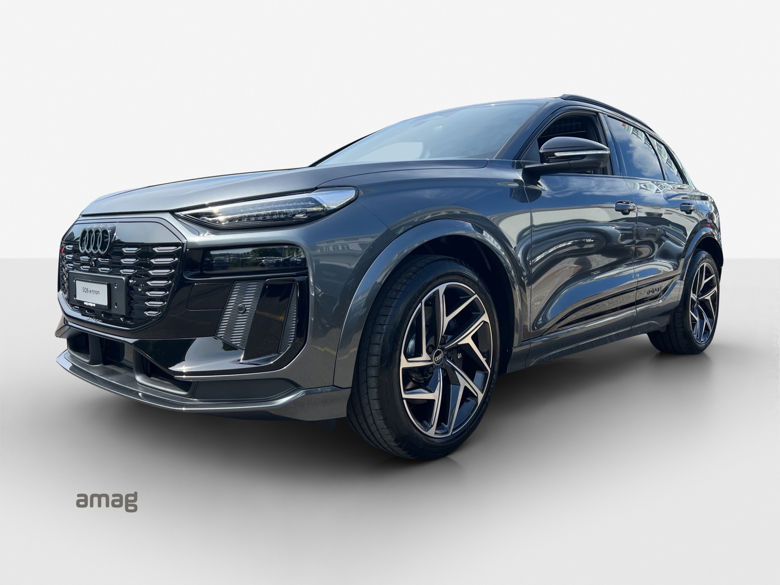 AUDI SQ6 e-tron quattro-image-0