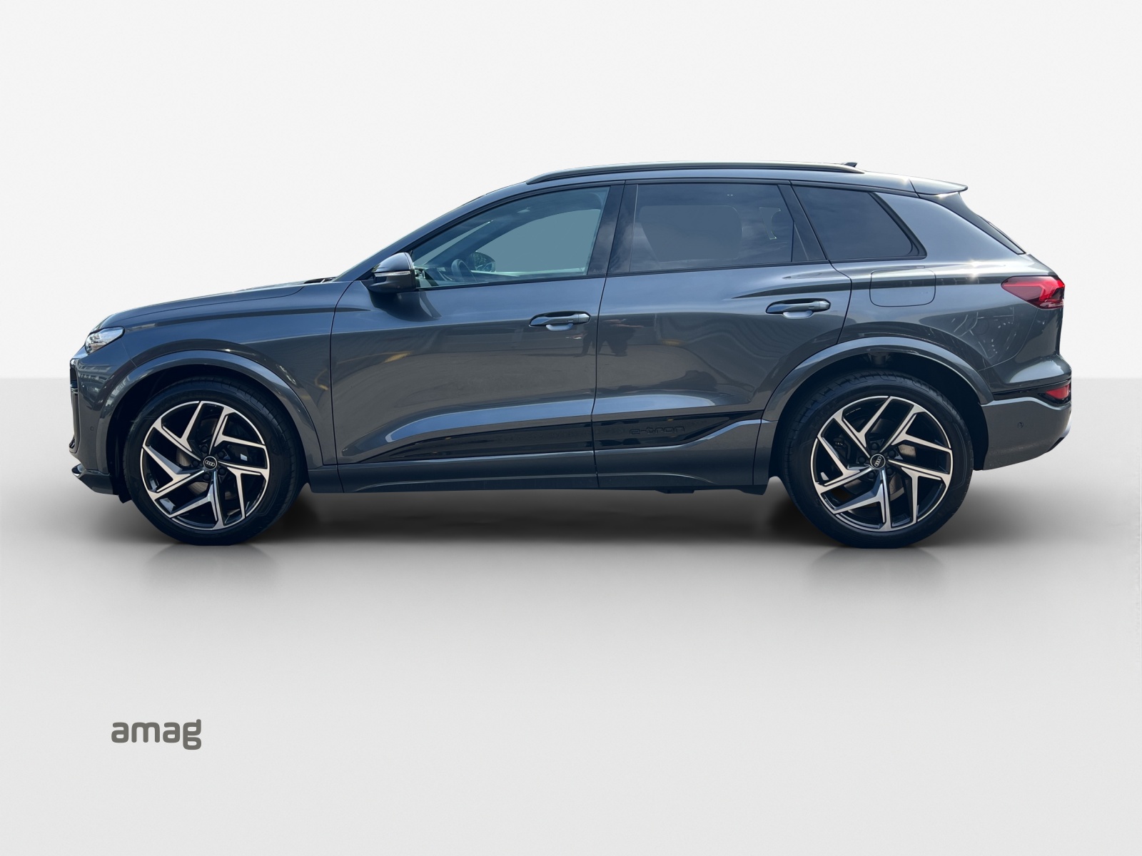 AUDI SQ6 e-tron quattro-image-1