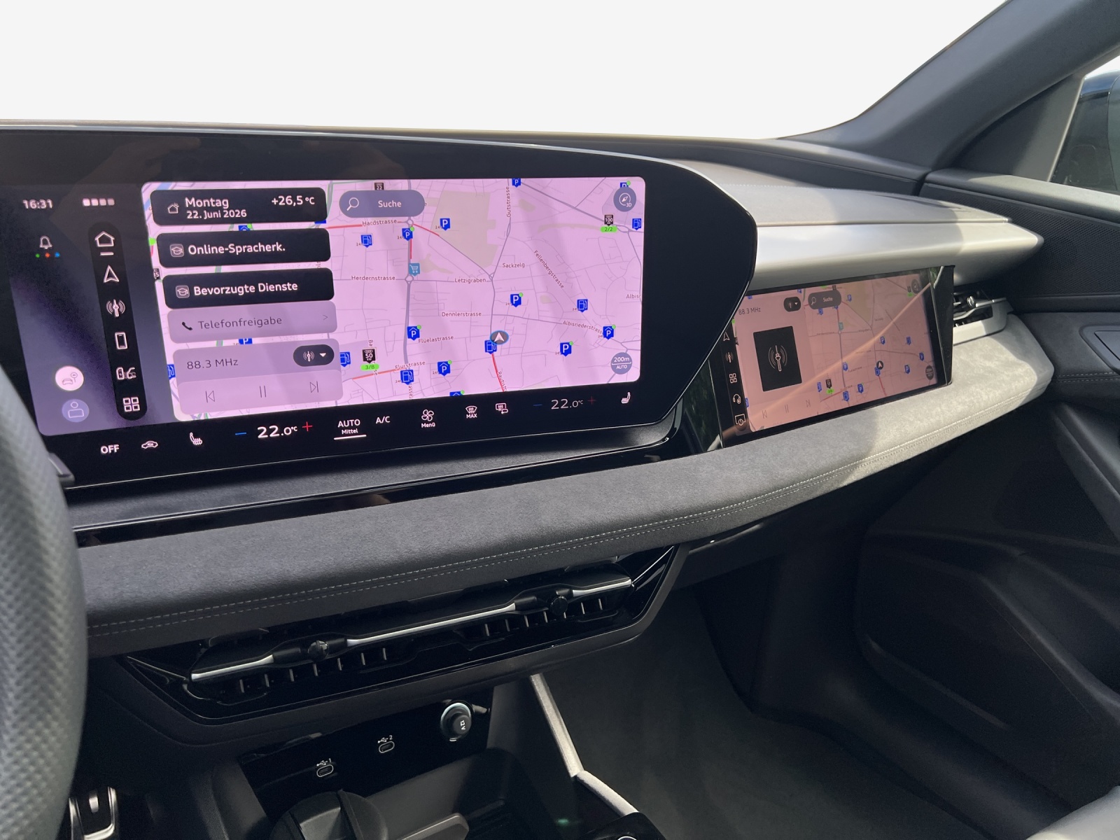 AUDI SQ6 e-tron quattro-image-15
