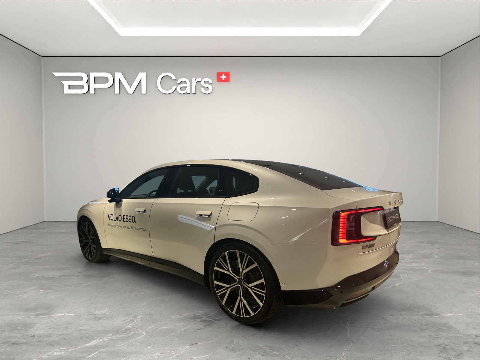 VOLVO ES90 Single 88 kWh Ultra-showroom-element-2