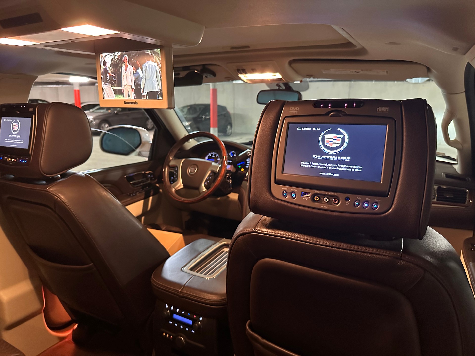 CADILLAC Platinum-image-7