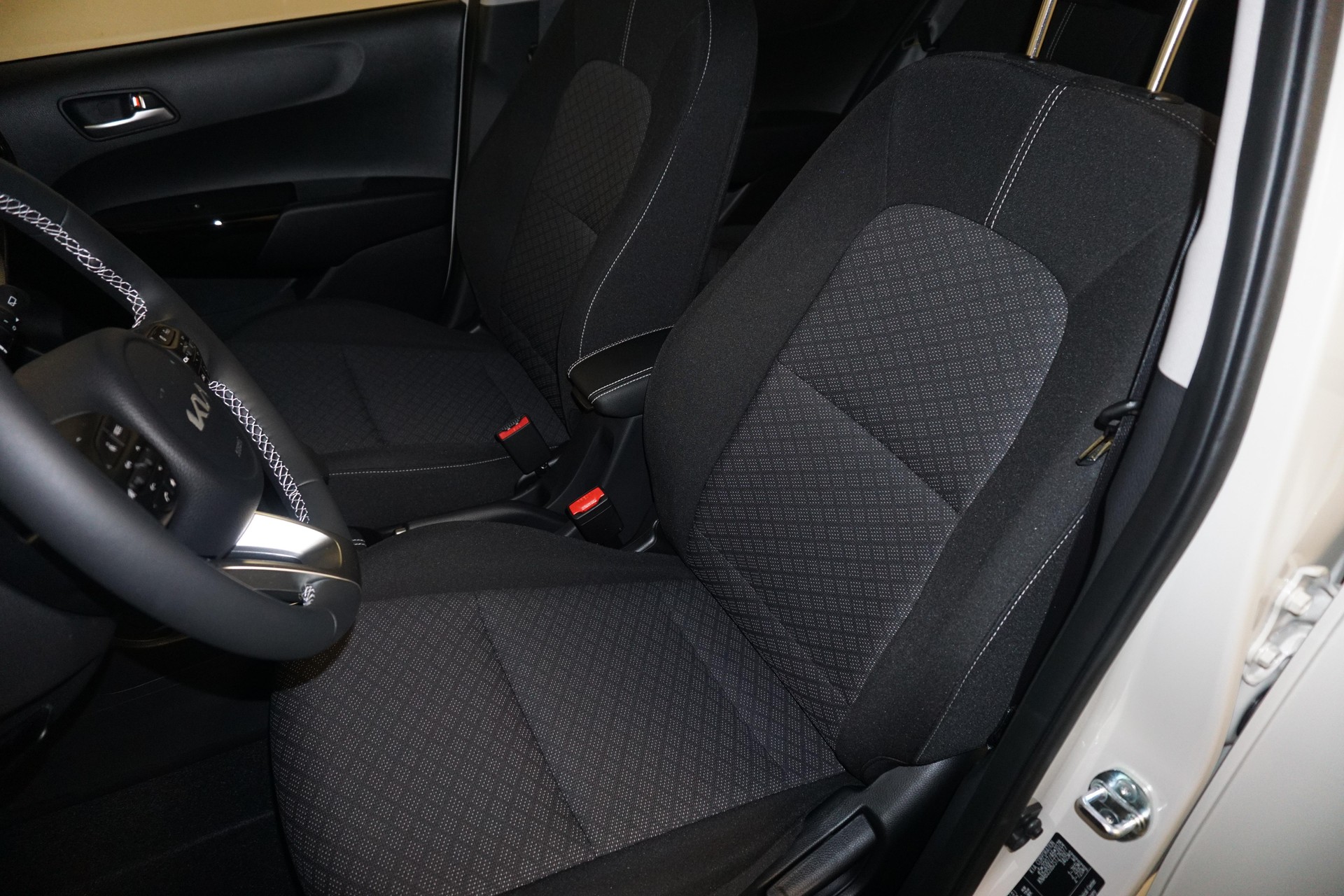 KIA Picanto 1.2 CVVT GT Line-image-21