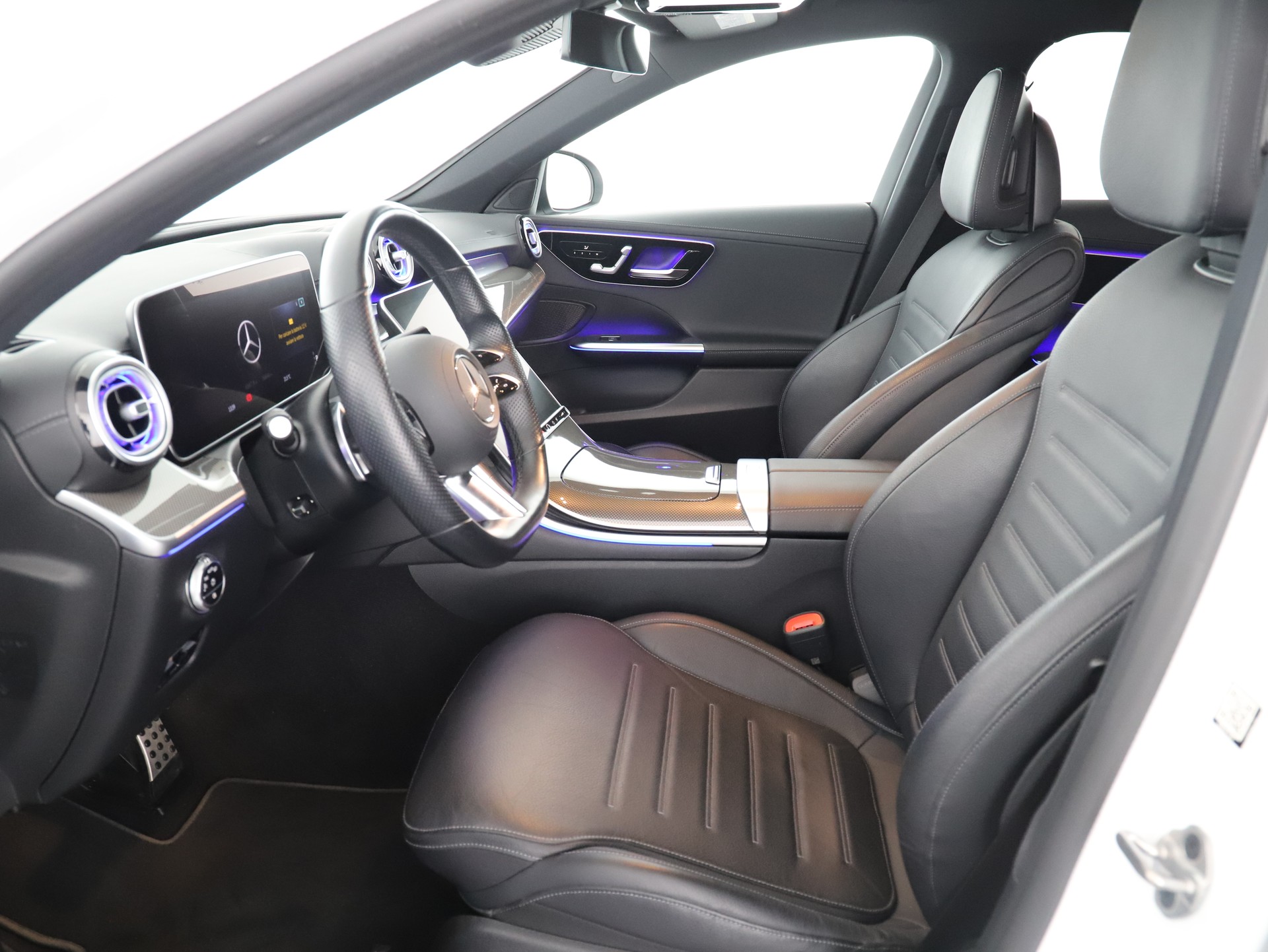MERCEDES-BENZ C 200 4M AMG Line-image-8