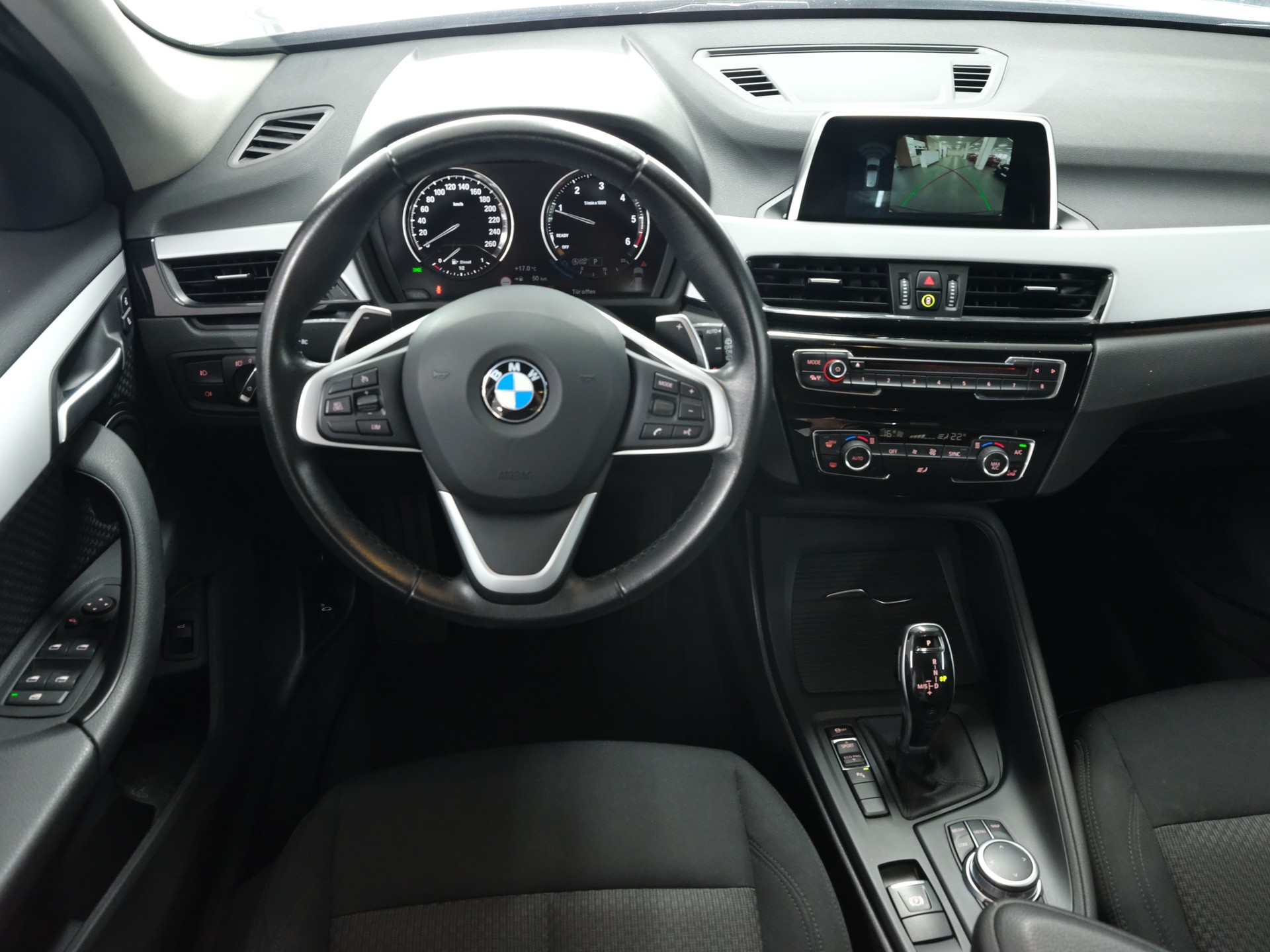 BMW X1 sDrive 18d M Sport Steptronic *Rückfahrkamera* *Individual*-image-19