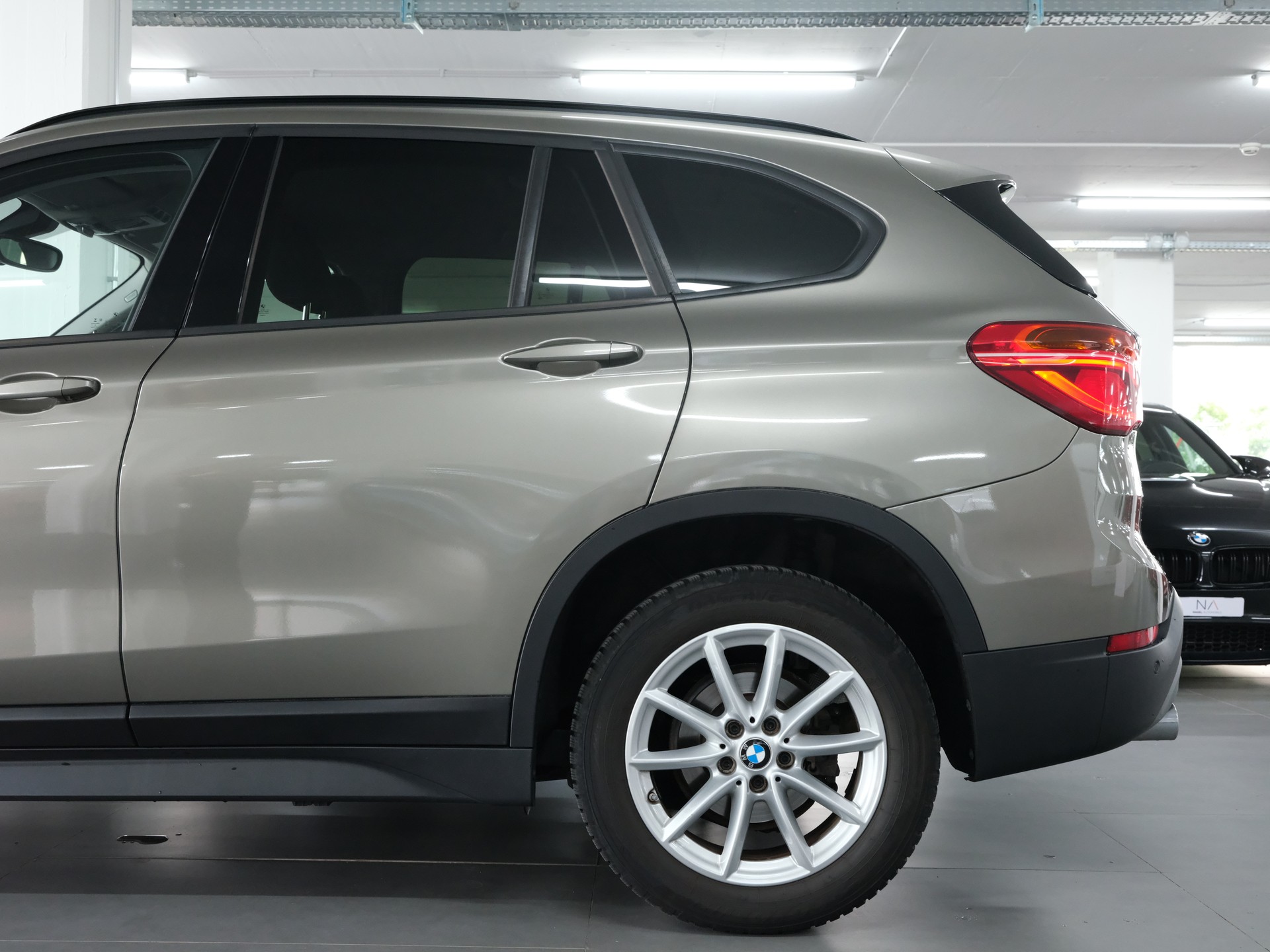 BMW X1 sDrive 18d M Sport Steptronic *Rückfahrkamera* *Individual*-image-10