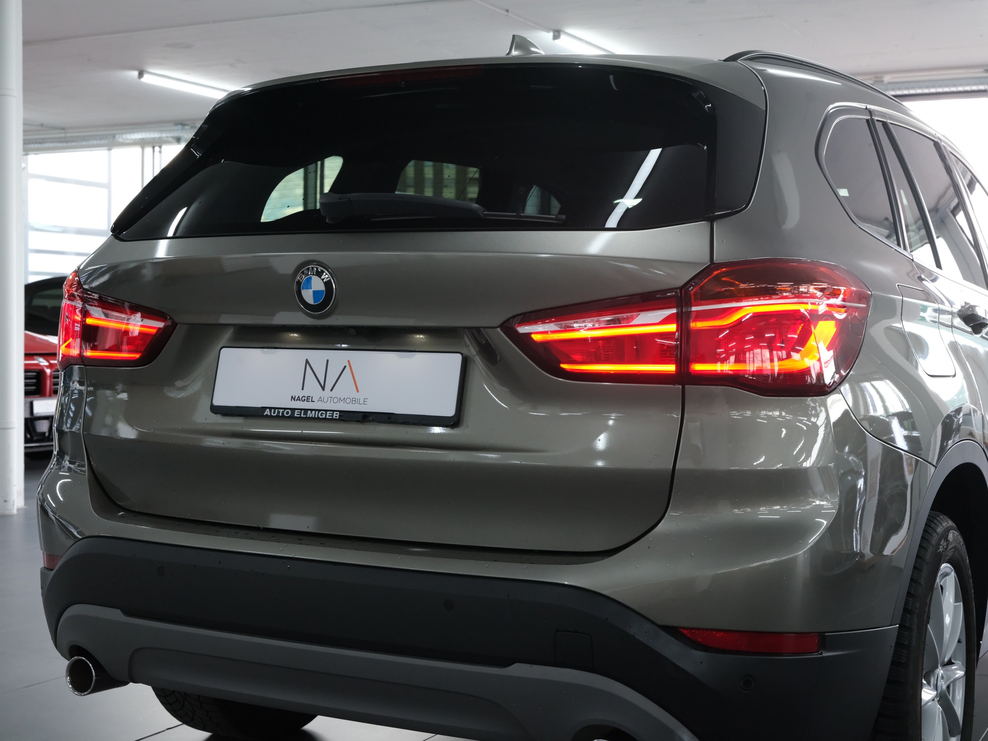 BMW X1 sDrive 18d M Sport Steptronic *Rückfahrkamera* *Individual*-image-11
