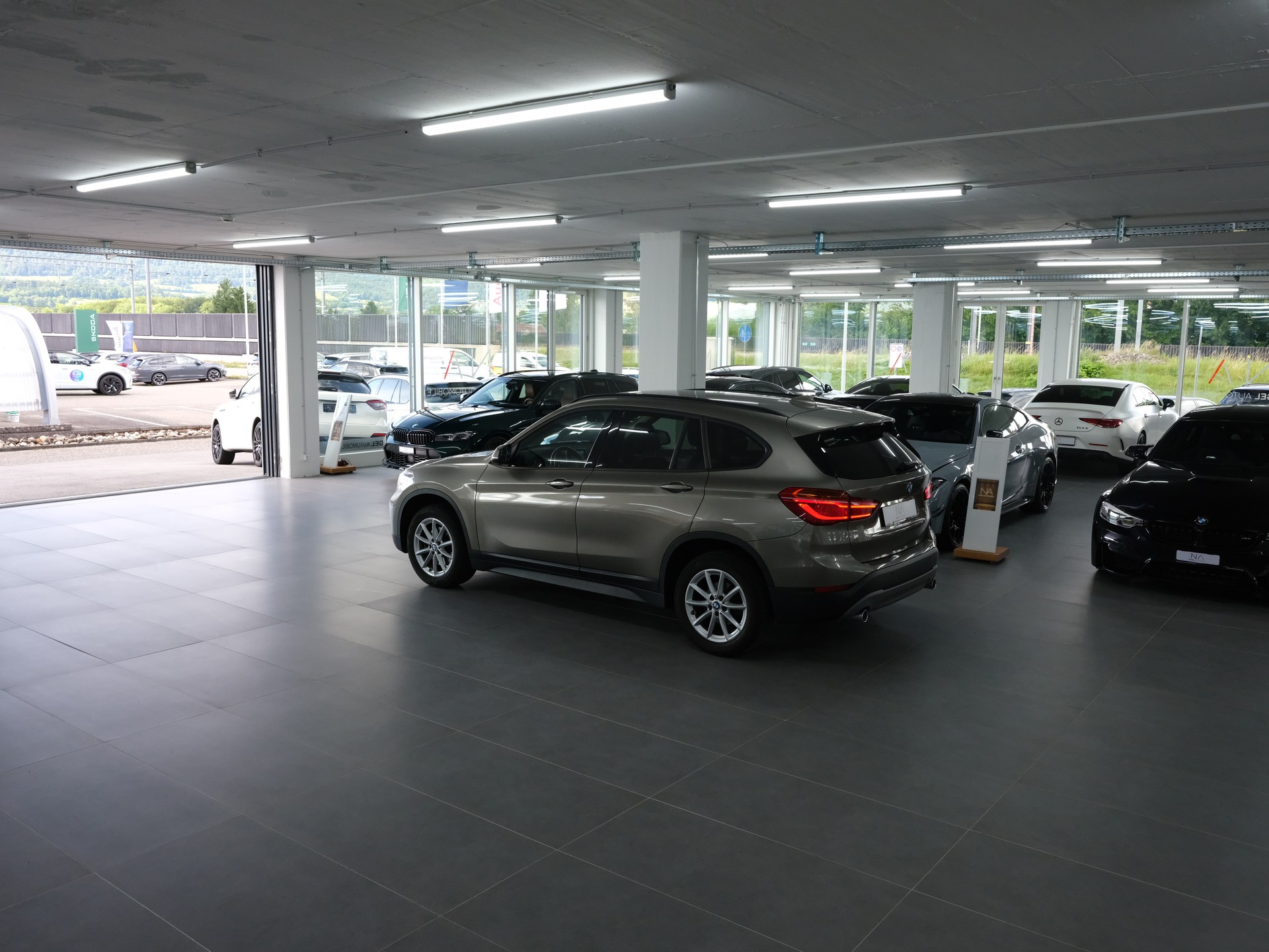 BMW X1 sDrive 18d M Sport Steptronic *Rückfahrkamera* *Individual*-image-13