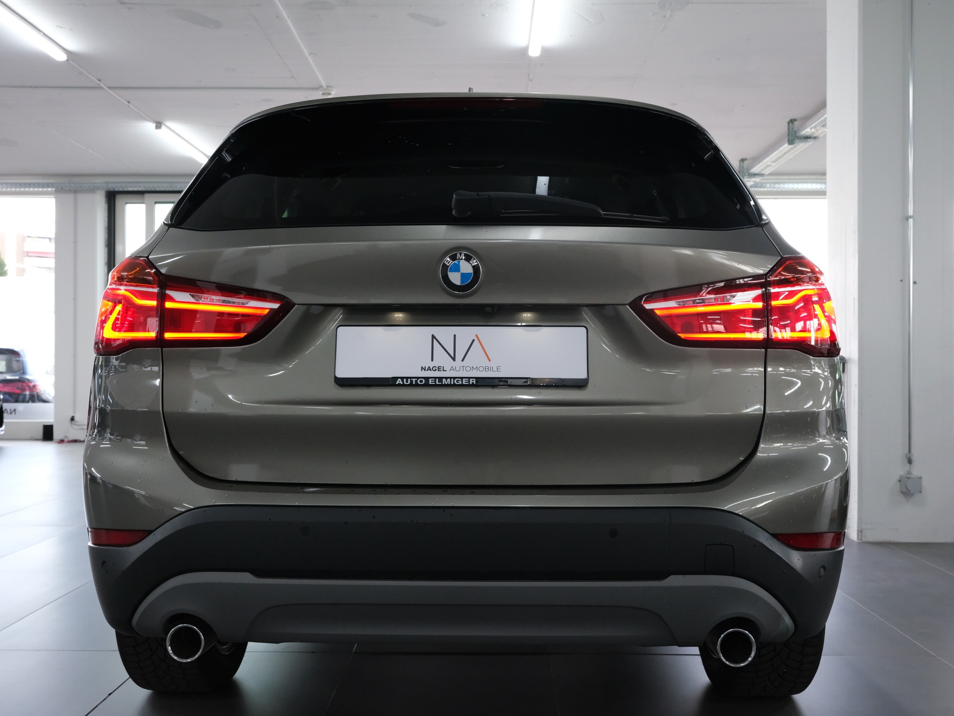 BMW X1 sDrive 18d M Sport Steptronic *Rückfahrkamera* *Individual*-image-3