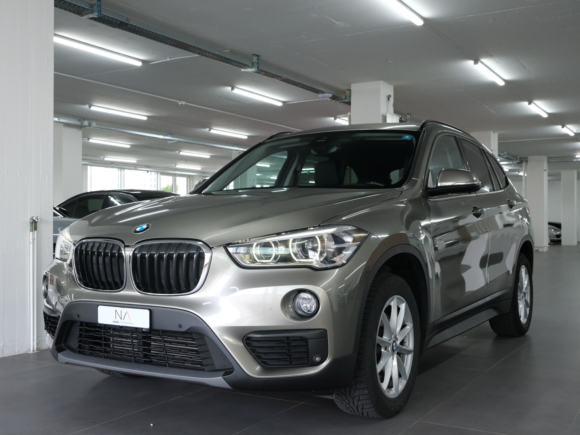 BMW X1 sDrive 18d M Sport Steptronic *Rückfahrkamera* *Individual*-image-6
