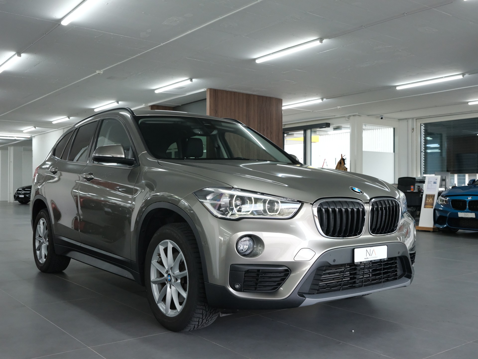 BMW X1 sDrive 18d M Sport Steptronic *Rückfahrkamera* *Individual*-image-1