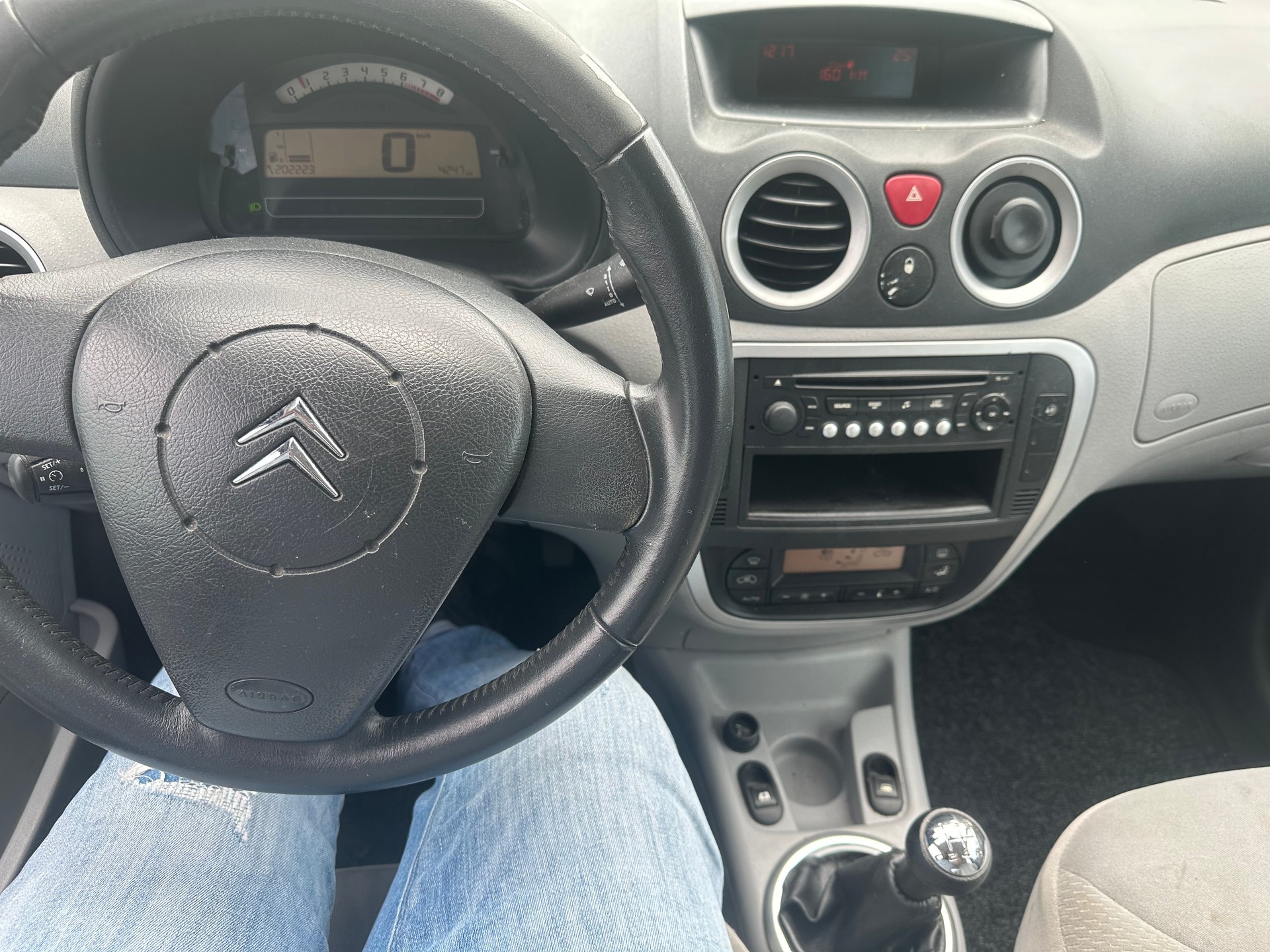 CITROEN C3 1.4i 16V Exclusive-image-13