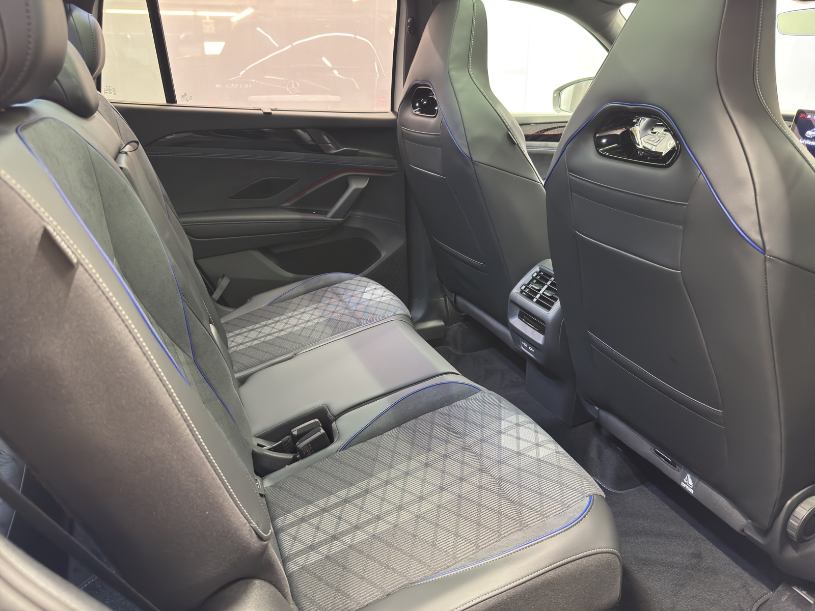 VW Tayron 2.0 TDI SCR R-Line DSG 4motion-image-9