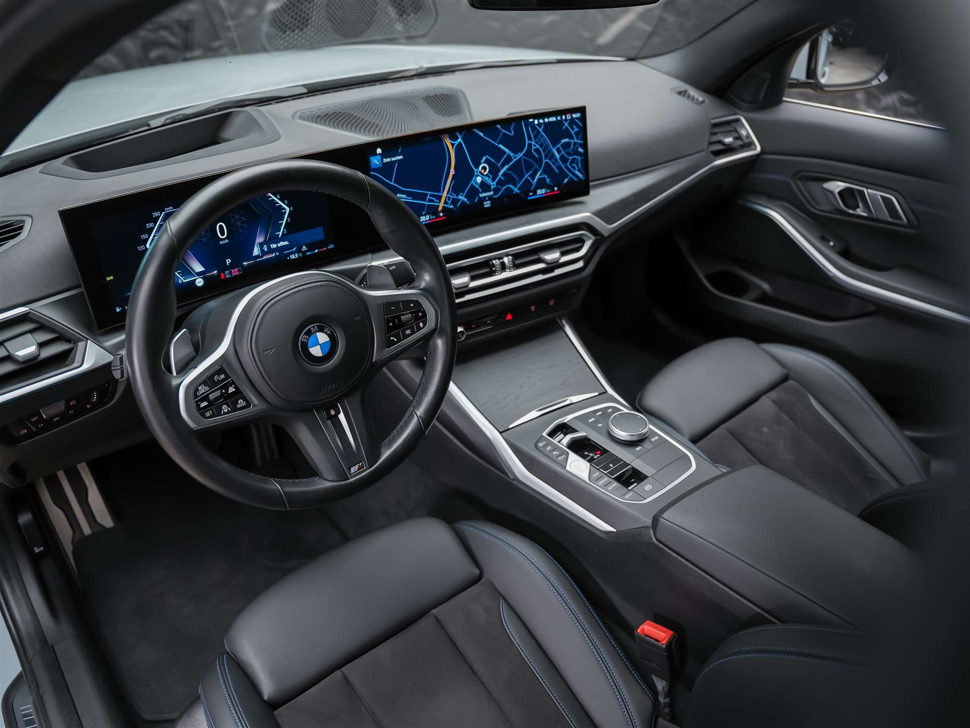 BMW 330i xDrive Steptronic M Sport *360° Kamera*Head Up Display*Abstandsregler*-image-8