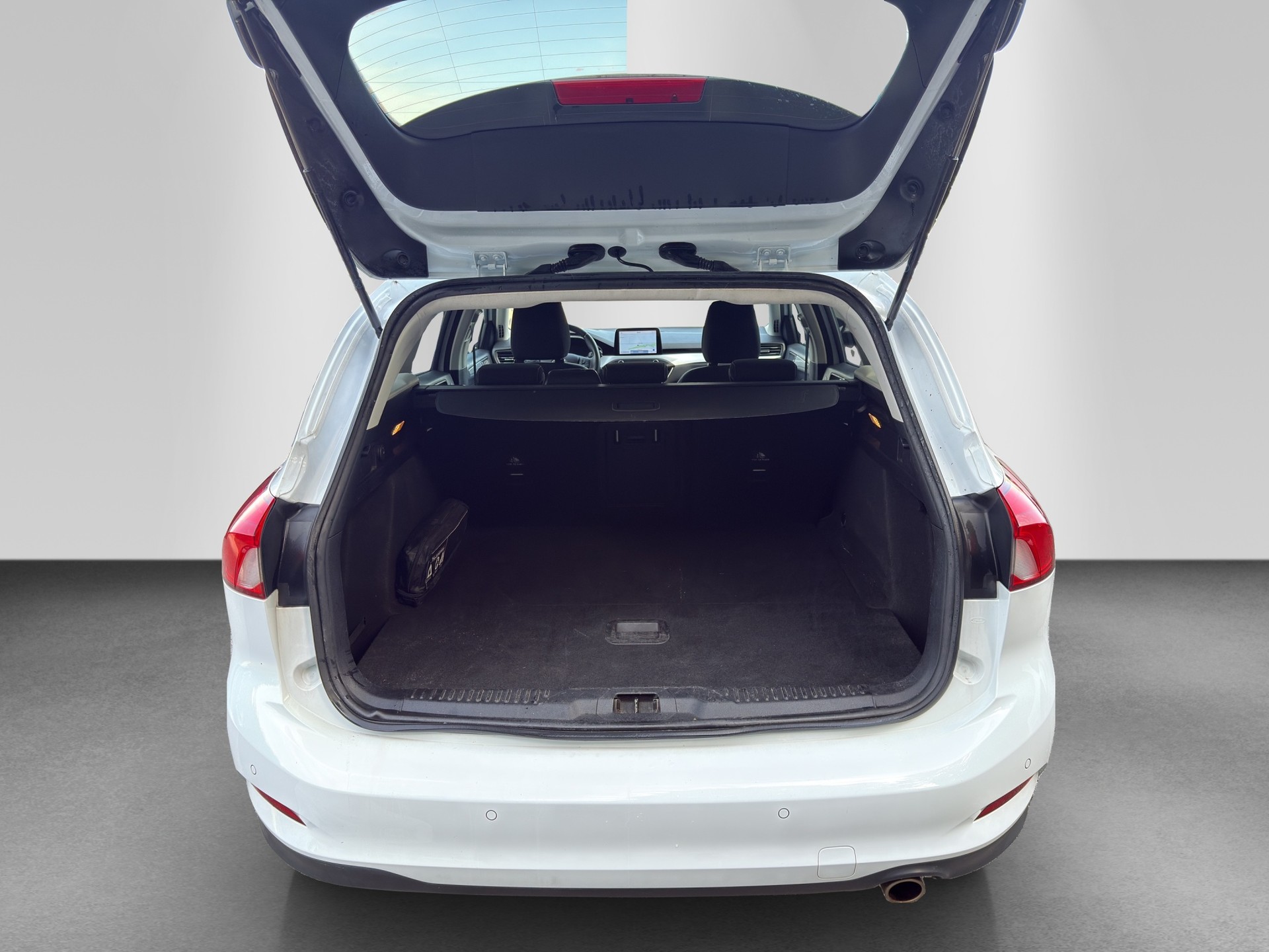 FORD Focus 1.0 SCTi Trend+ Automatic-image-15