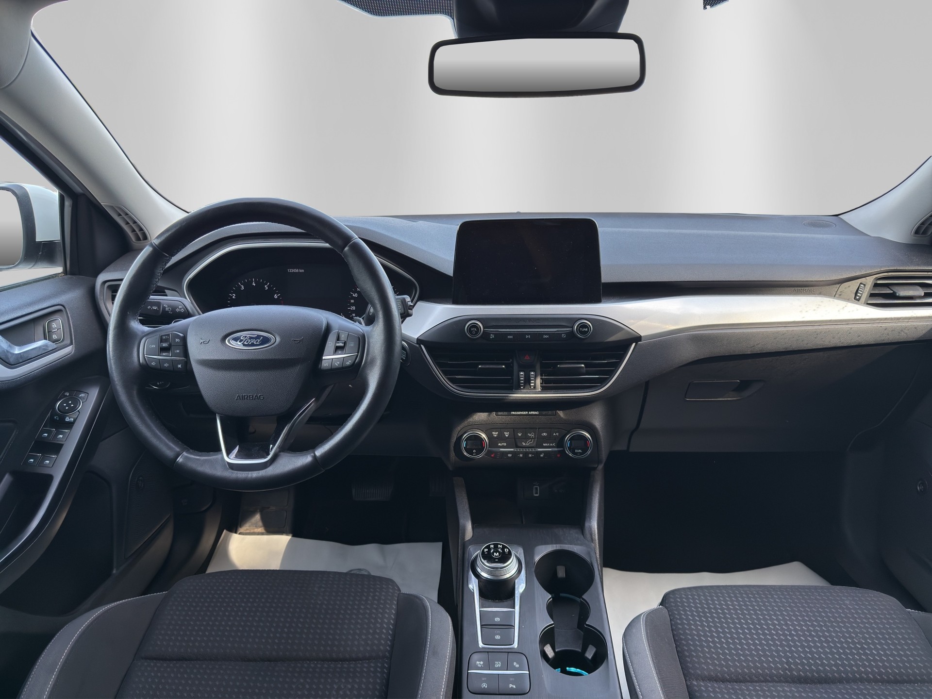 FORD Focus 1.0 SCTi Trend+ Automatic-image-8