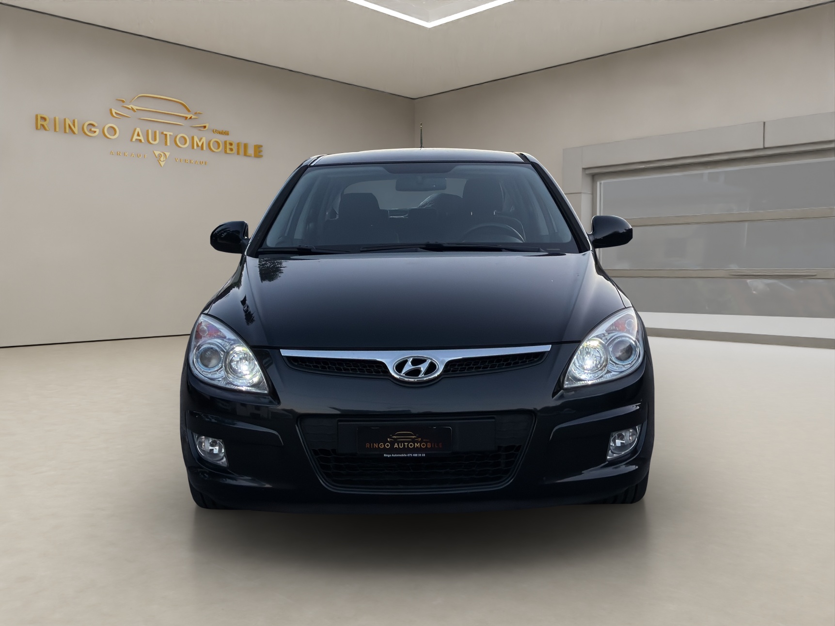 HYUNDAI i30 2.0 Premium-image-1