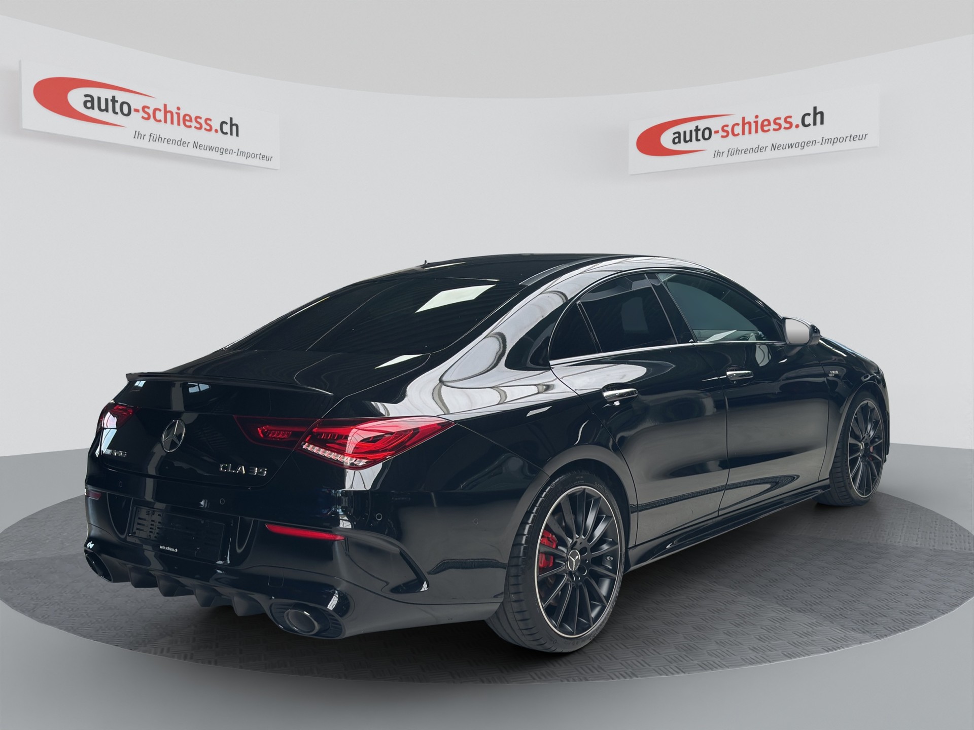 MERCEDES-BENZ CLA 35 AMG 4Matic 7G-DCT Night-image-4
