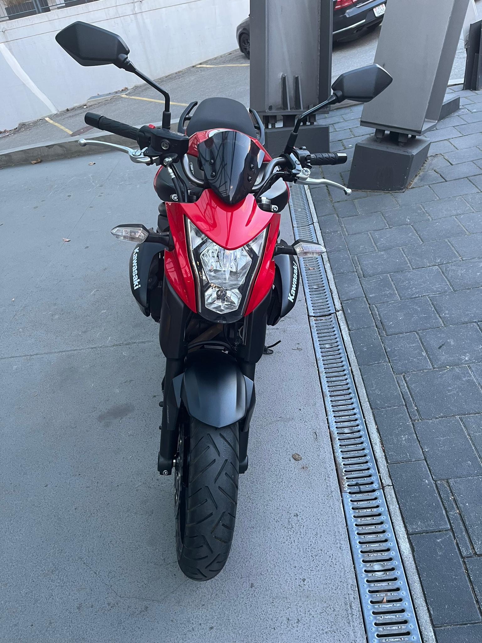 KAWASAKI ER-6n