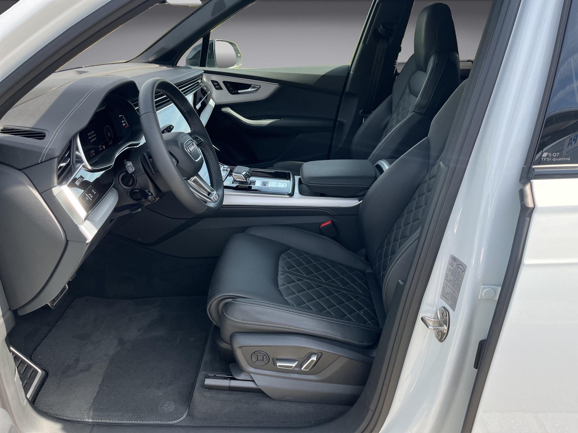 AUDI SQ7 TFSI quattro tiptronic*7-Plätzer, S-Sportsitze PLUS, Wankstabilisierung, Optikpaket, AHK, Standheizung, (5-Jahre Garantie)-image-11