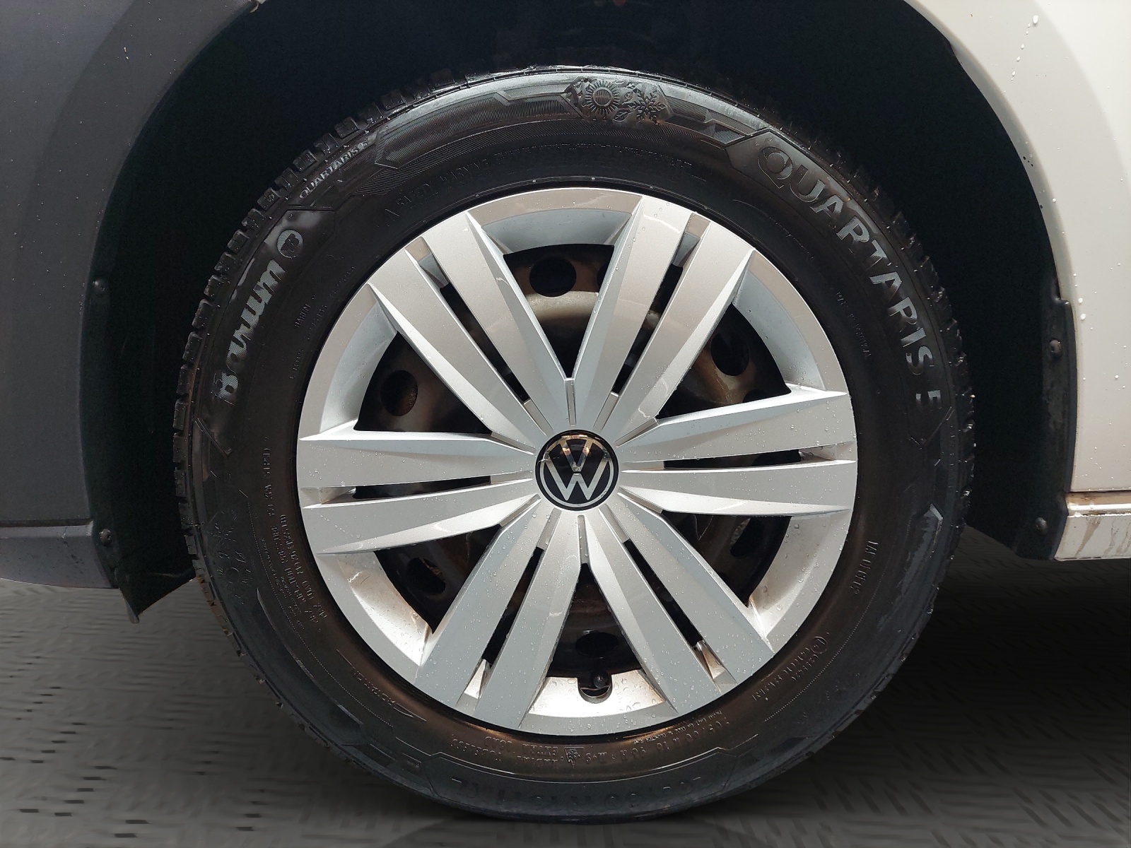 VW Caddy Cargo 2.0TDI Entry-image-11