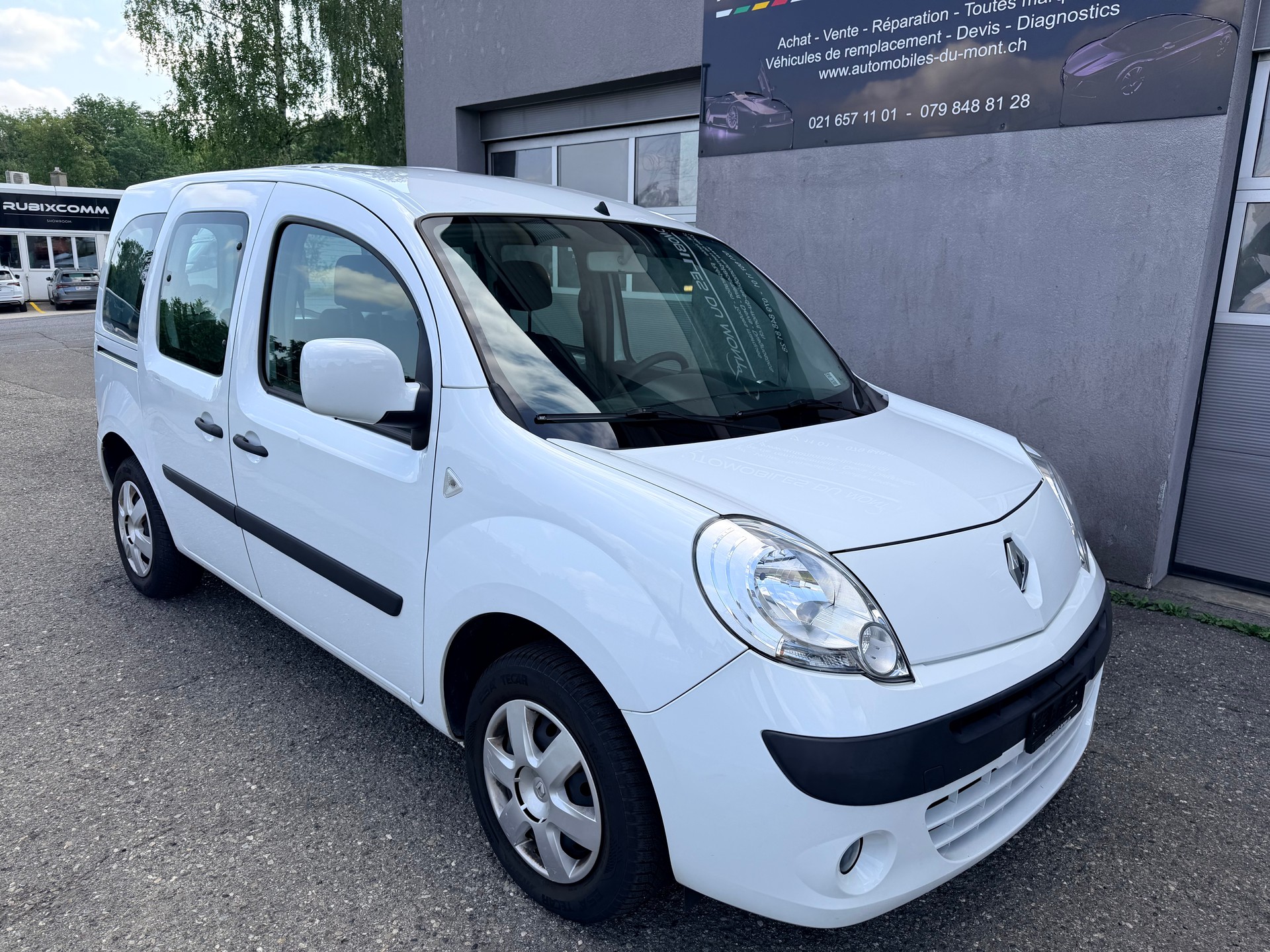 RENAULT Kangoo 1.6 16V Dynamique-image-0