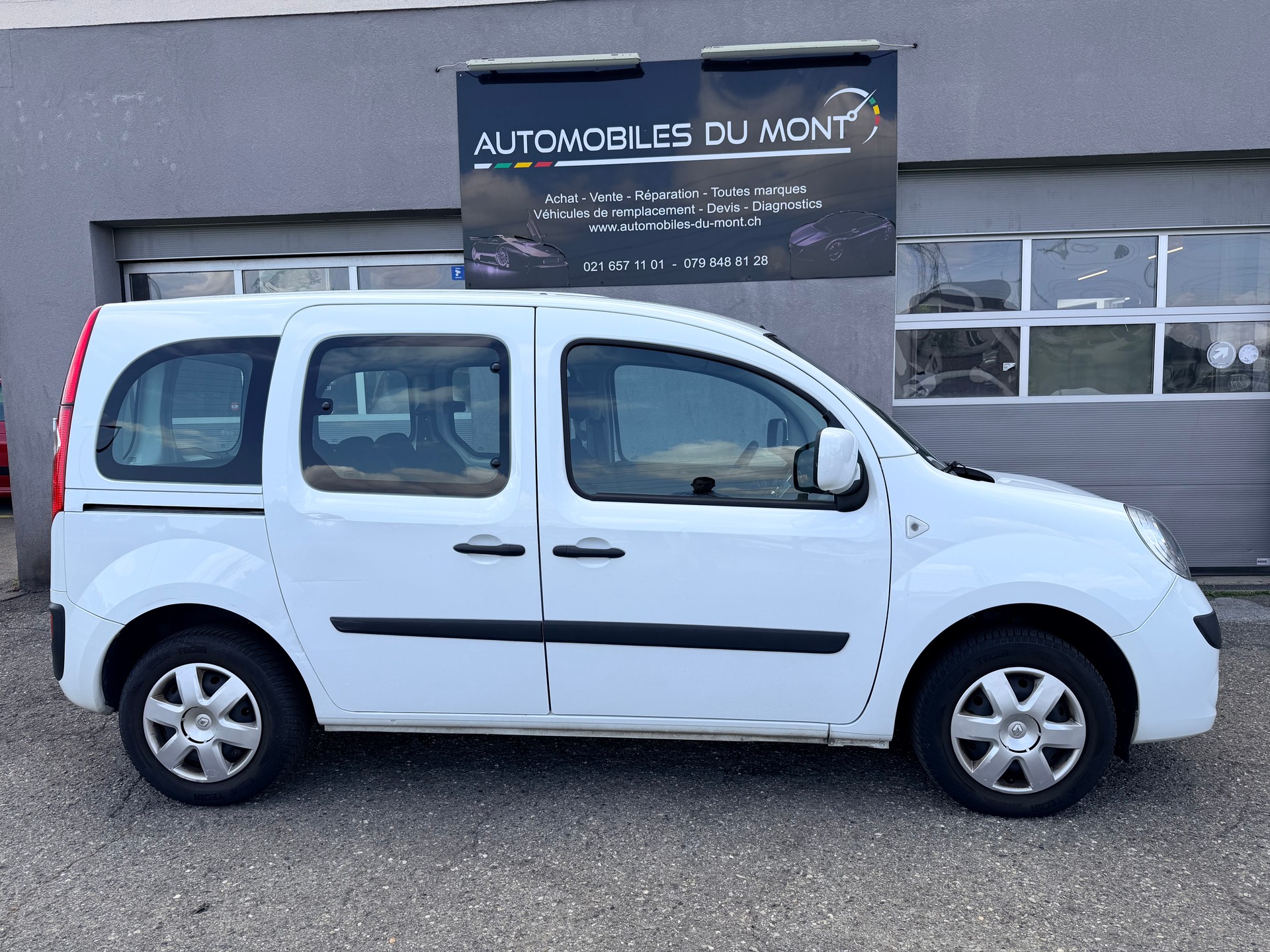 RENAULT Kangoo 1.6 16V Dynamique-image-1