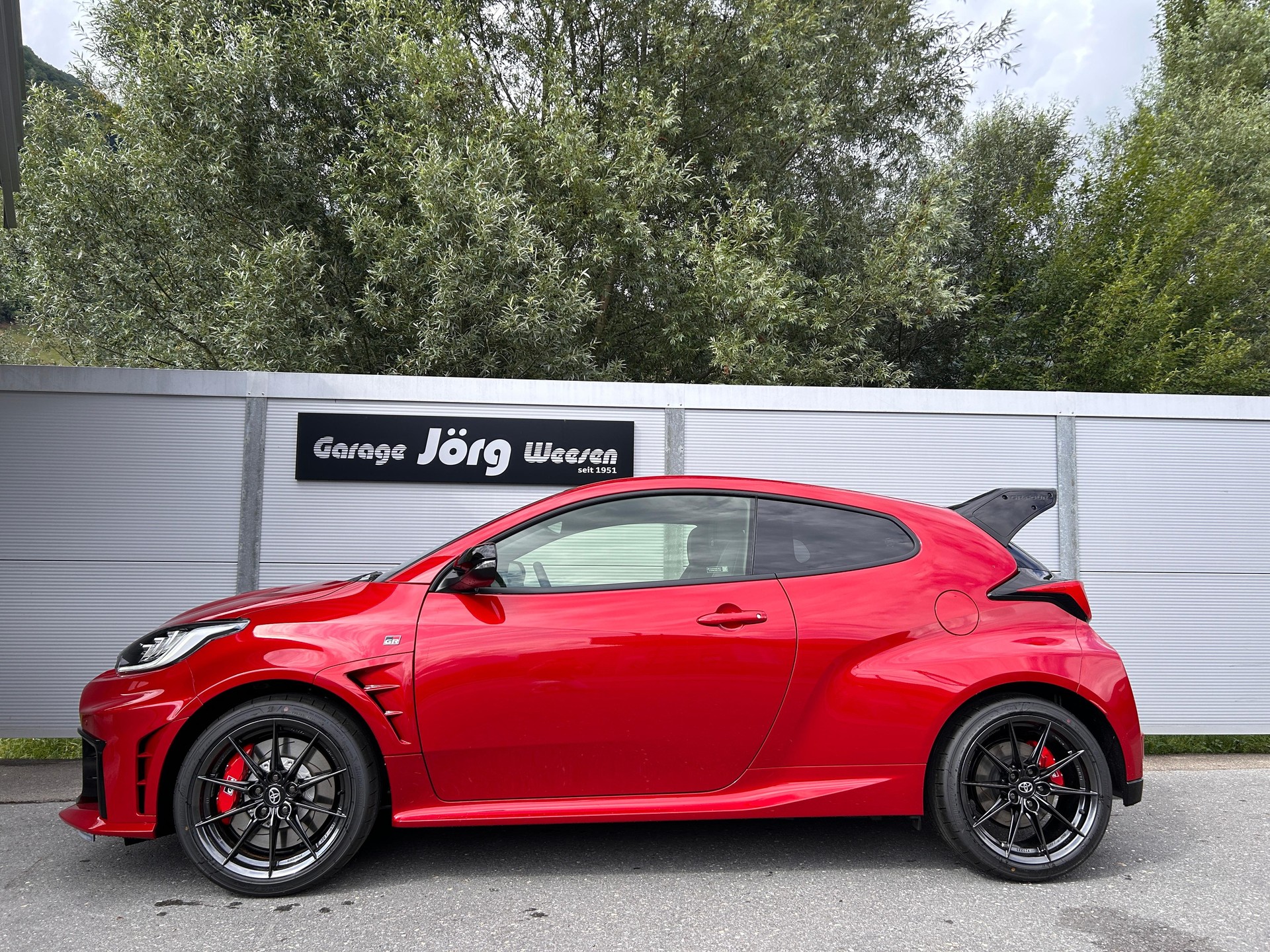 TOYOTA GR Yaris 1.6 Turbo Sport 4x4-image-2