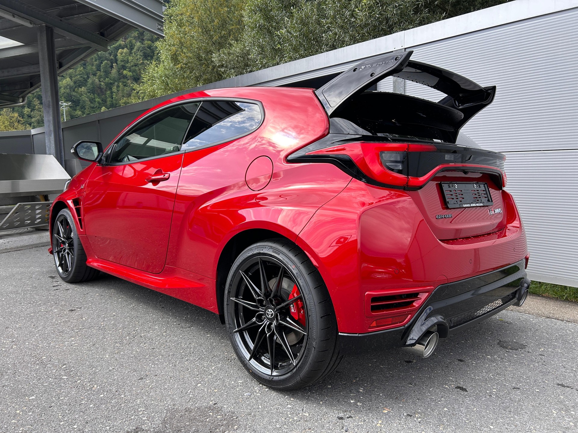 TOYOTA GR Yaris 1.6 Turbo Sport 4x4-image-3