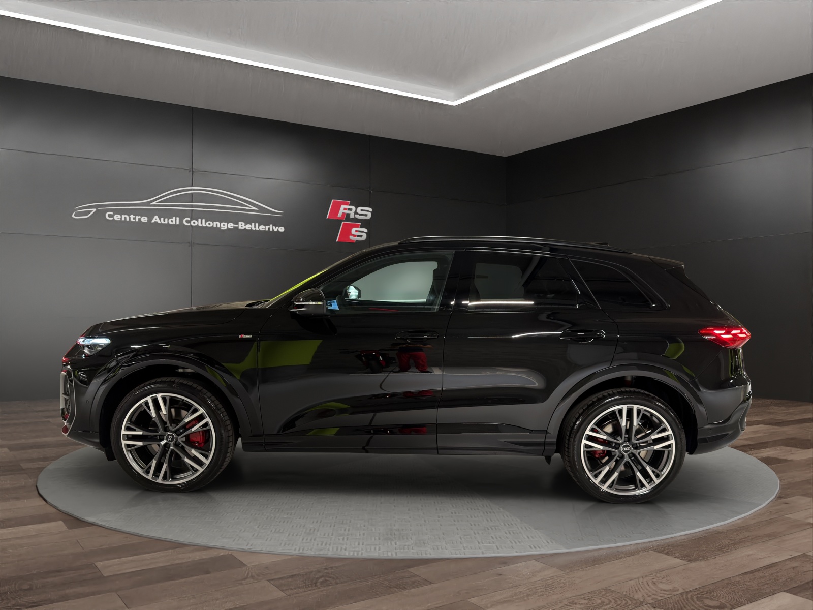 AUDI Q5 TFSI quatto 200 kW S-tronic-showroom-element-2
