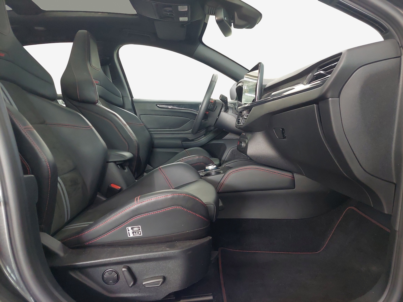FORD Focus 2.3 ST Automat-image-14