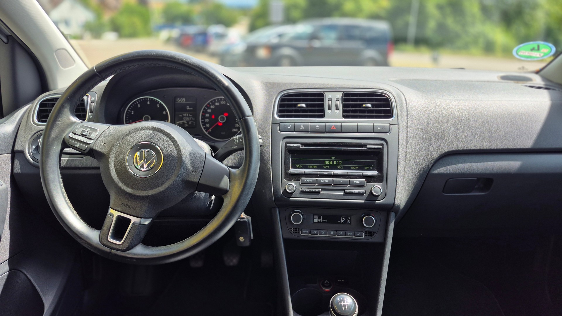 VW Polo 1.2 TSI Design-image-7